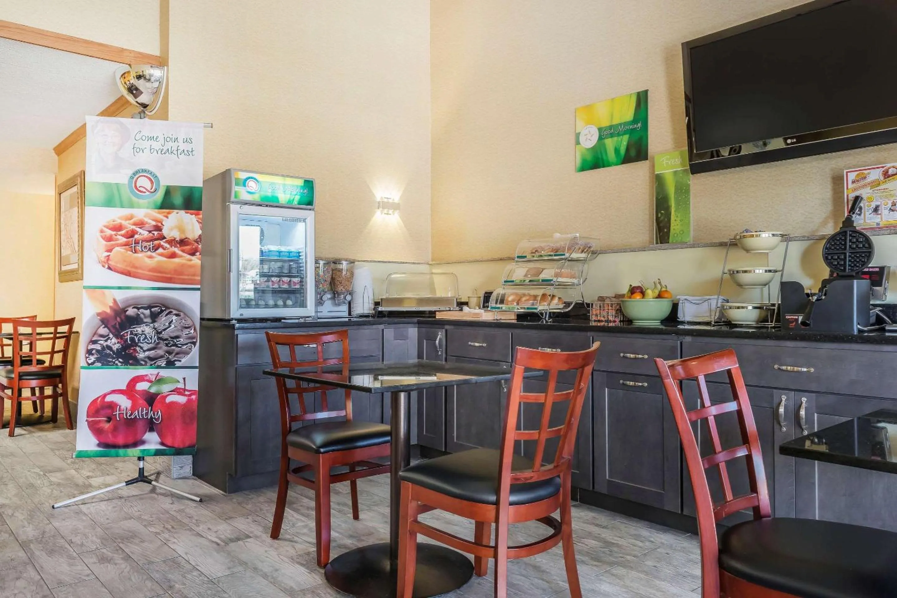 Restaurant/places to eat in Quality Inn & Suites Pittsburgh Harmarville