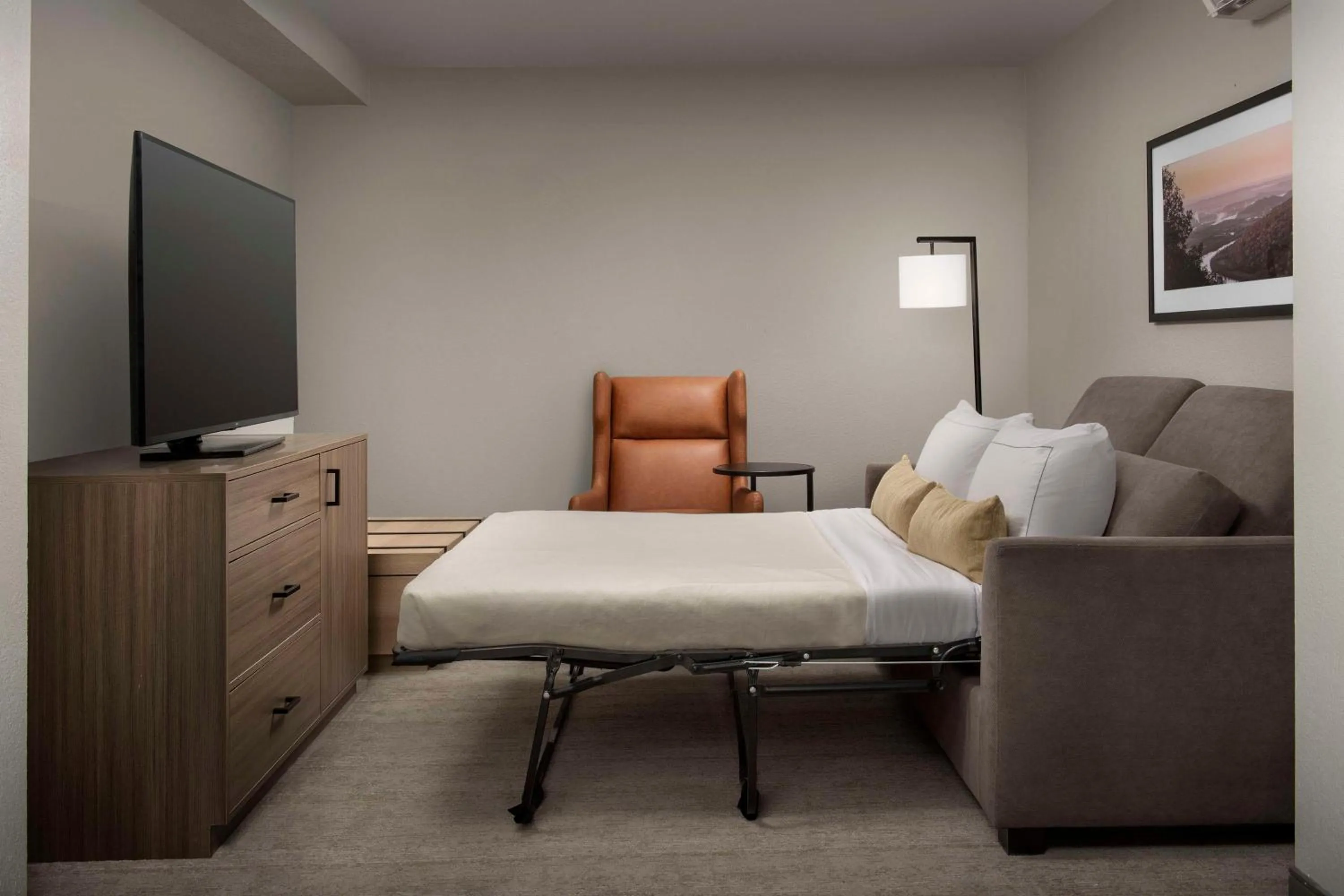 Living room in Doubletree by Hilton Chattanooga Hamilton Place