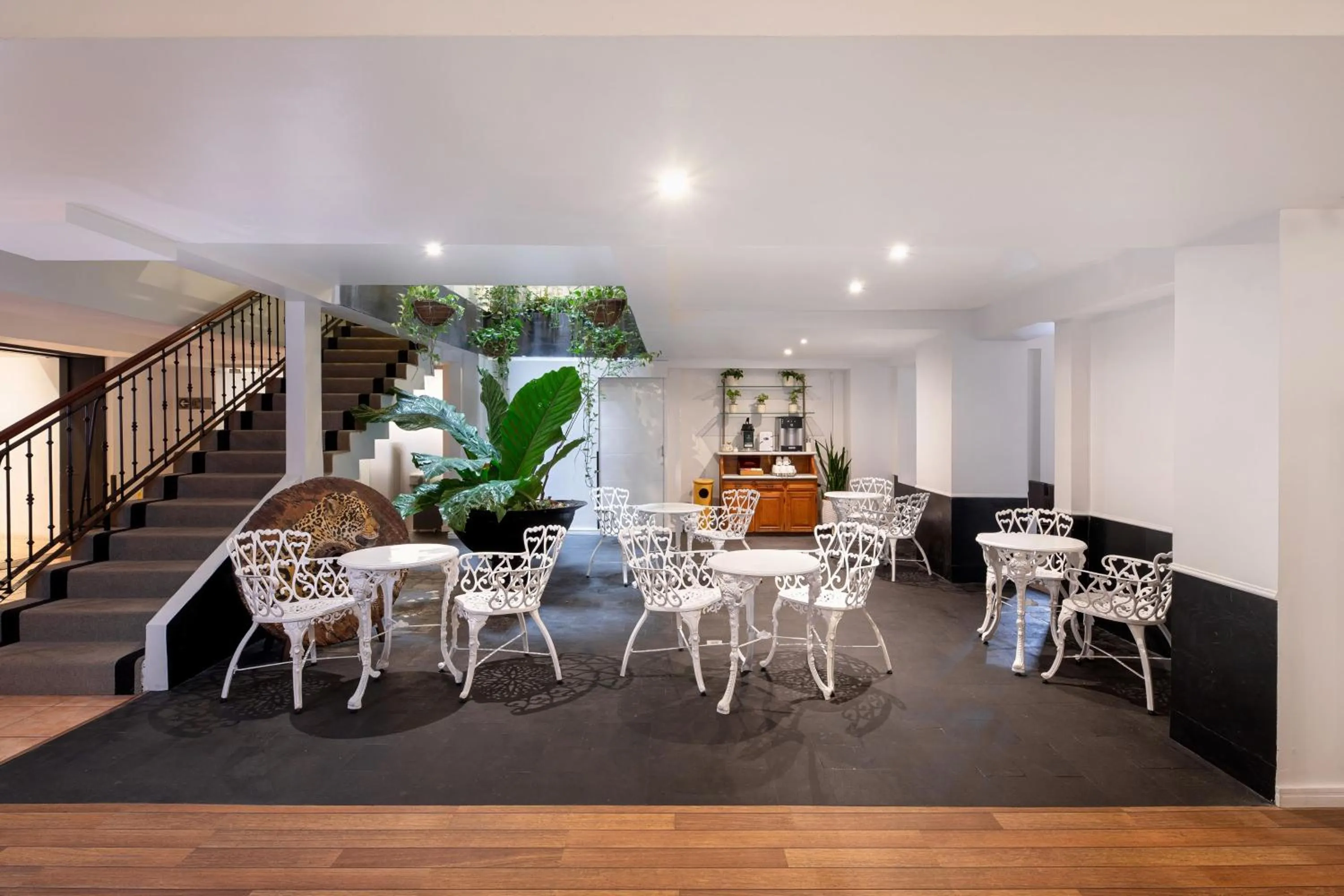 Seating area in Hotel Presidente