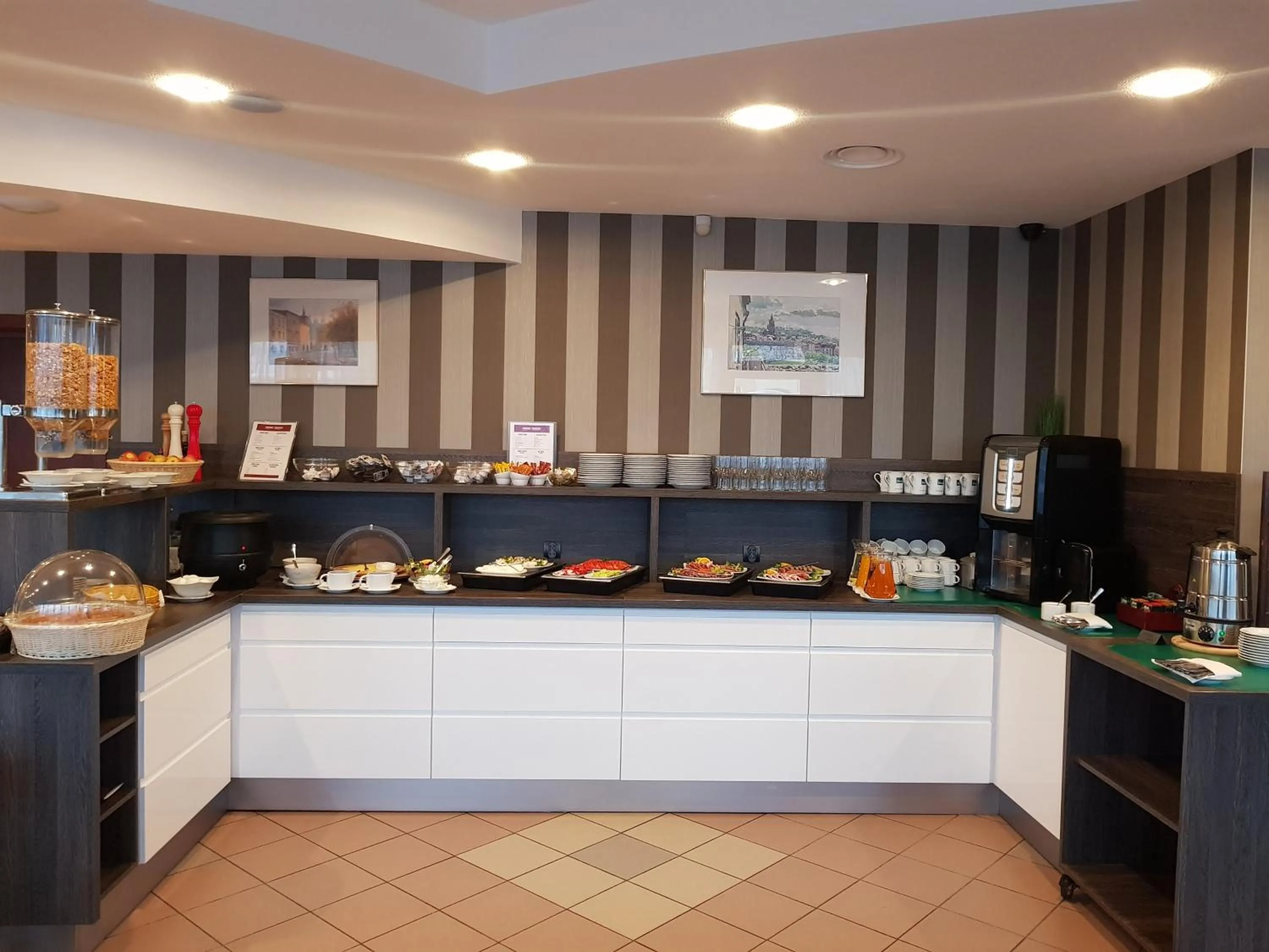 Breakfast in Hotel Trojka