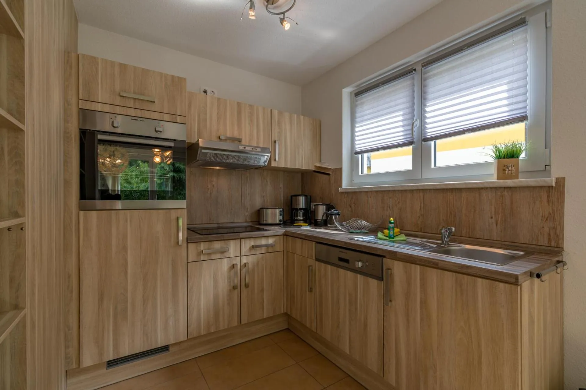 Kitchen or kitchenette in Ferienpark Rübezahl am Müggelsee