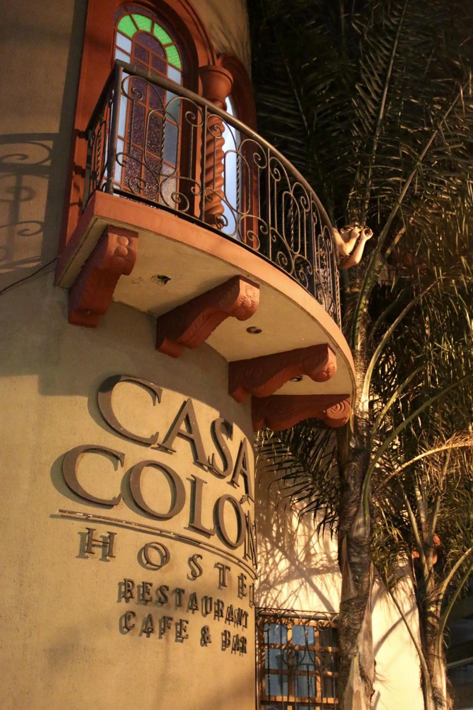 Facade/entrance in Hotel Casa Colon