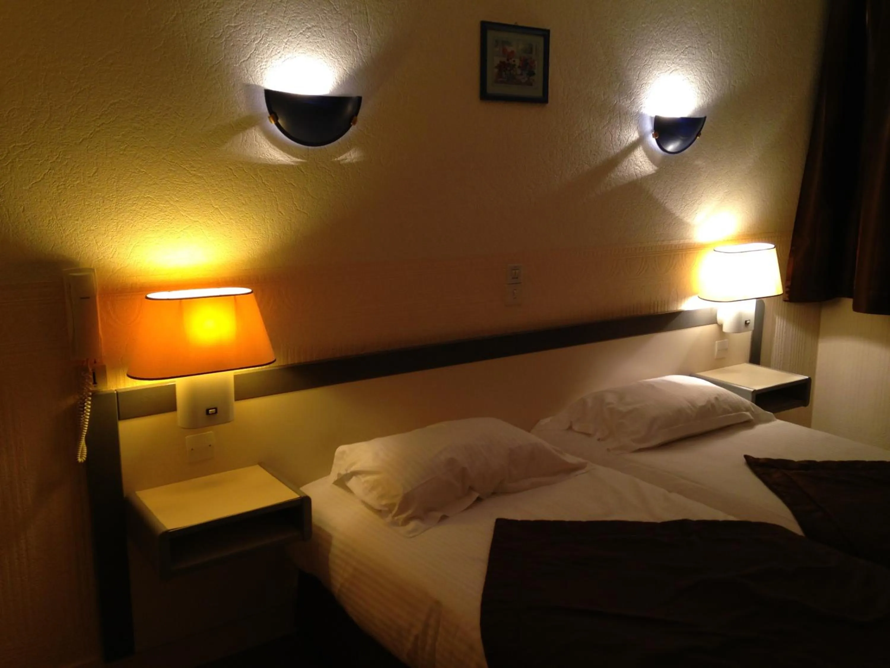 Decorative detail, Bed in Hôtel Continental