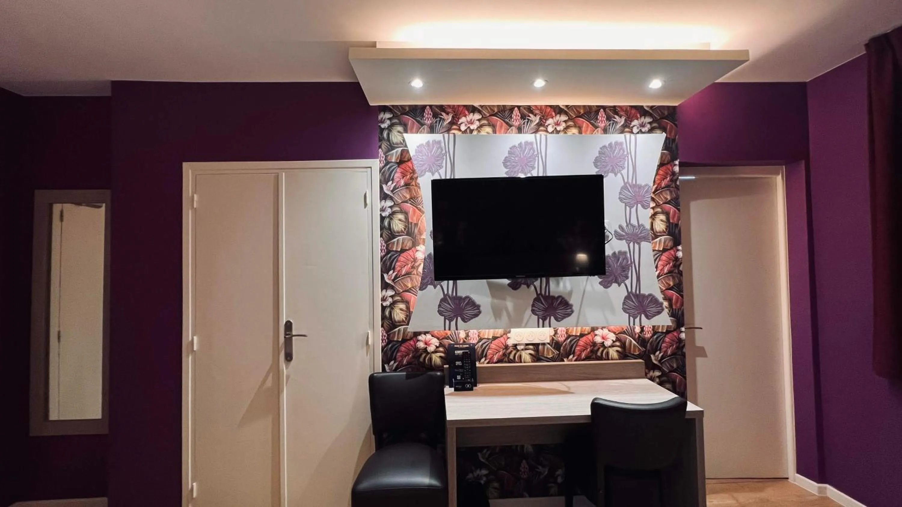 Contact Hôtel Le Continental