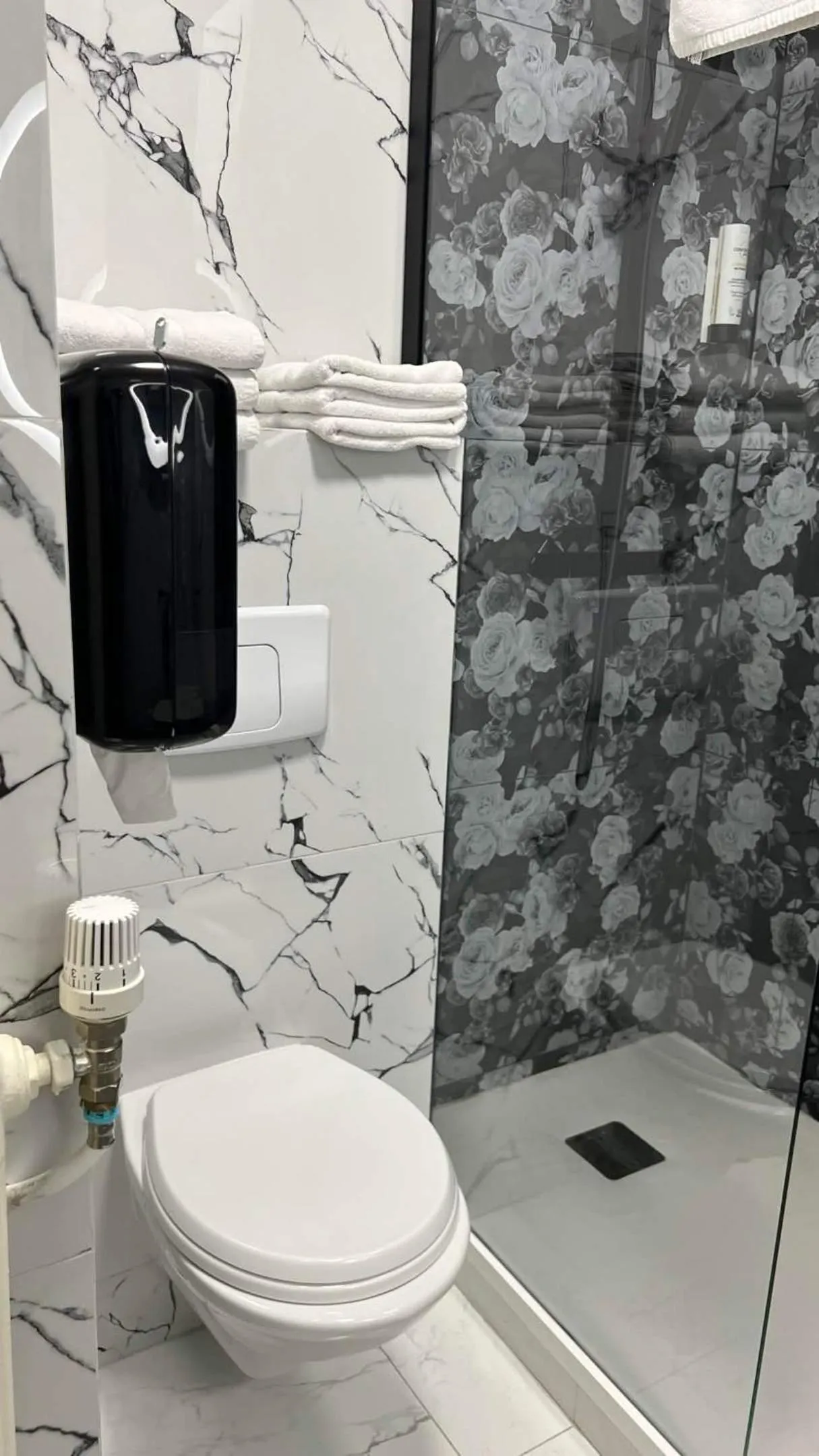 Contact Hôtel Le Continental