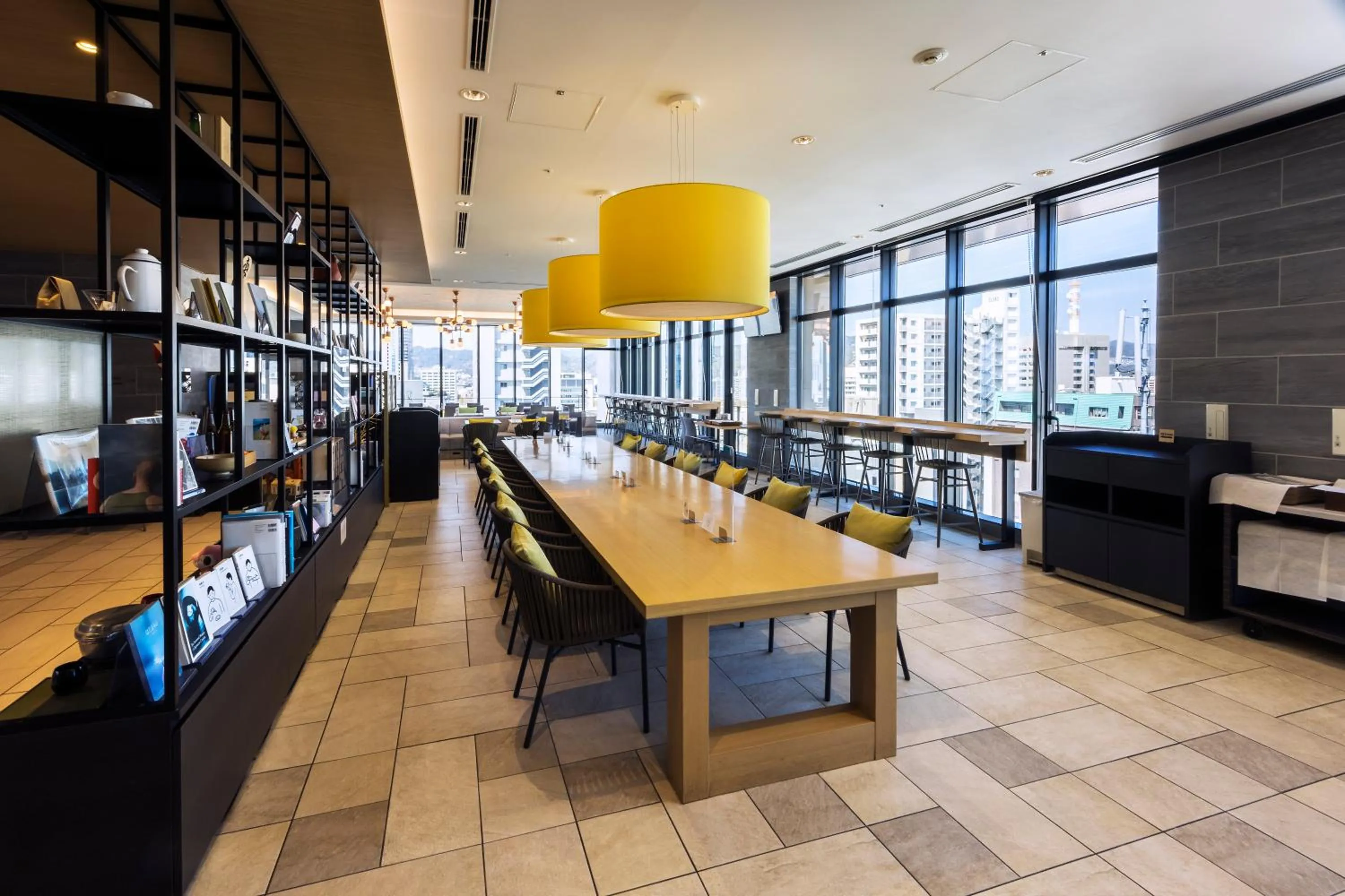 Communal lounge/ TV room in Hotel Intergate Hiroshima