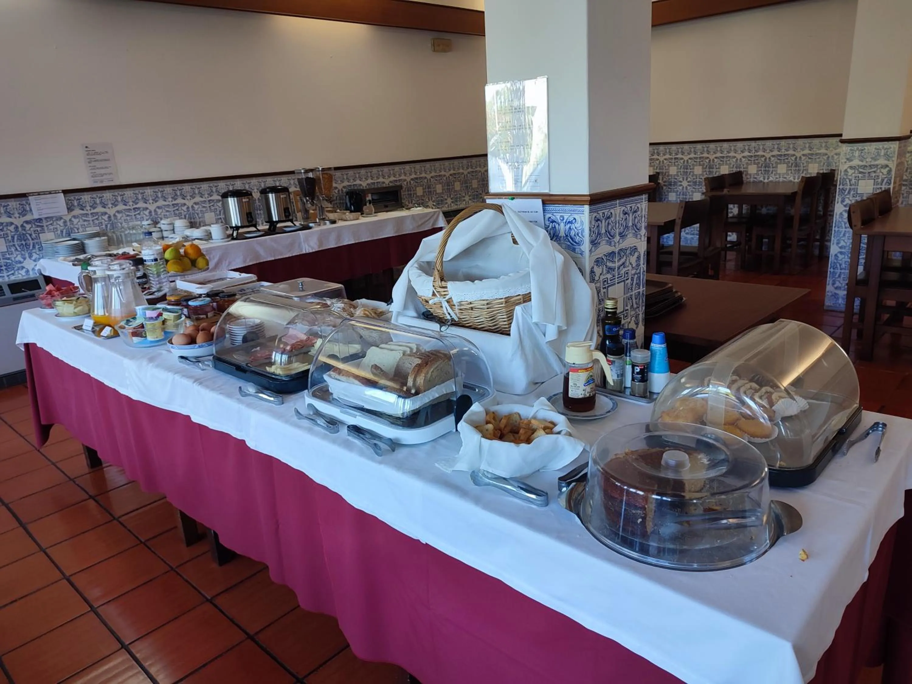 Continental breakfast in Hotel Mira Rio