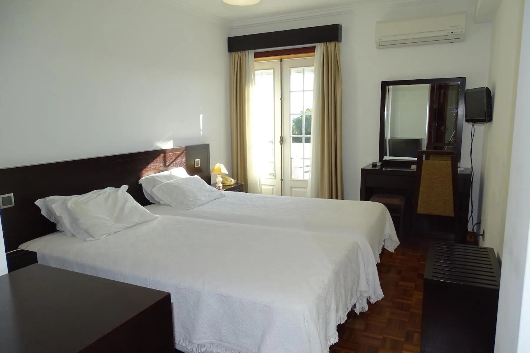 Photo of the whole room, Bed in Hotel Mira Rio