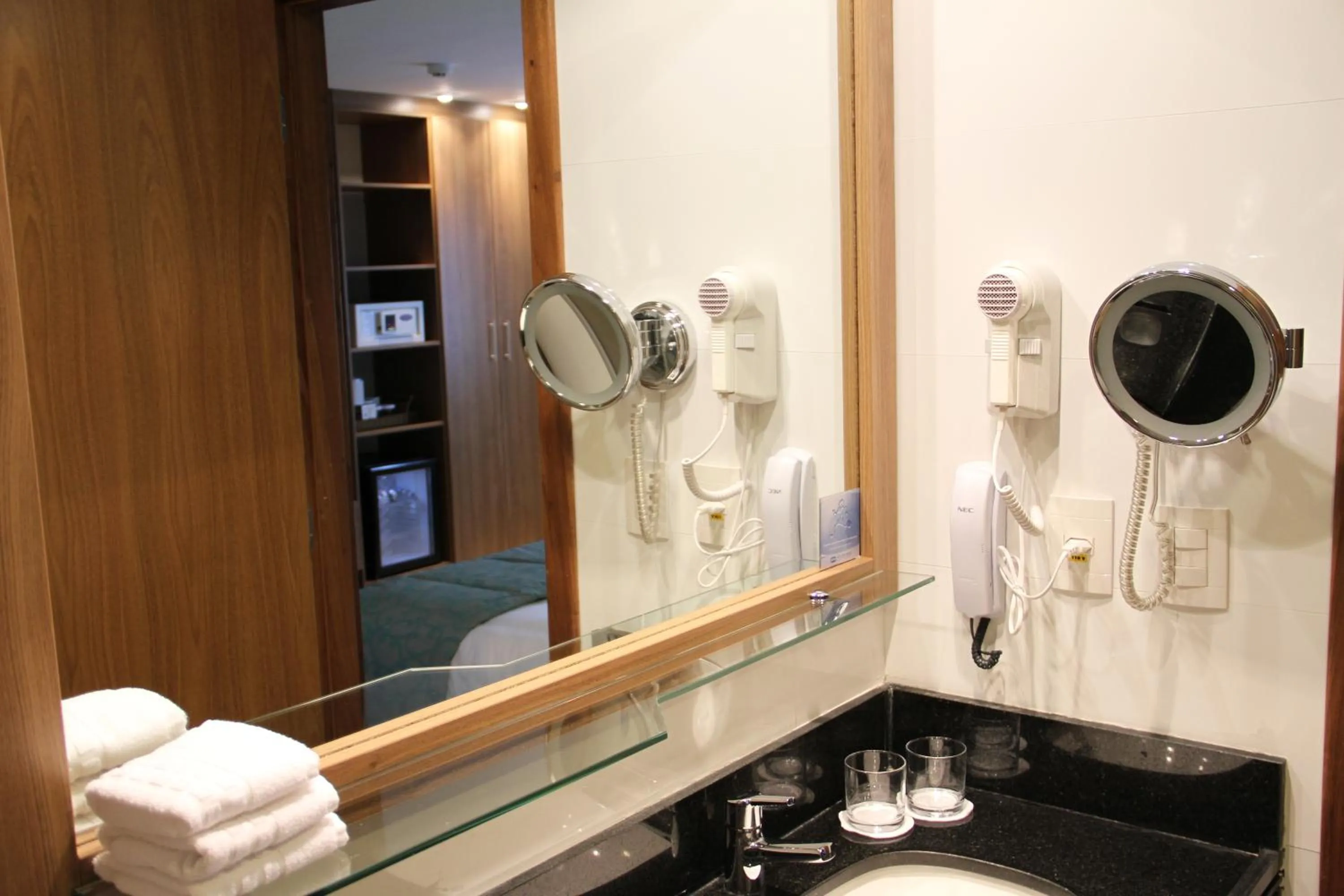 Bathroom in Radisson Hotel Belém