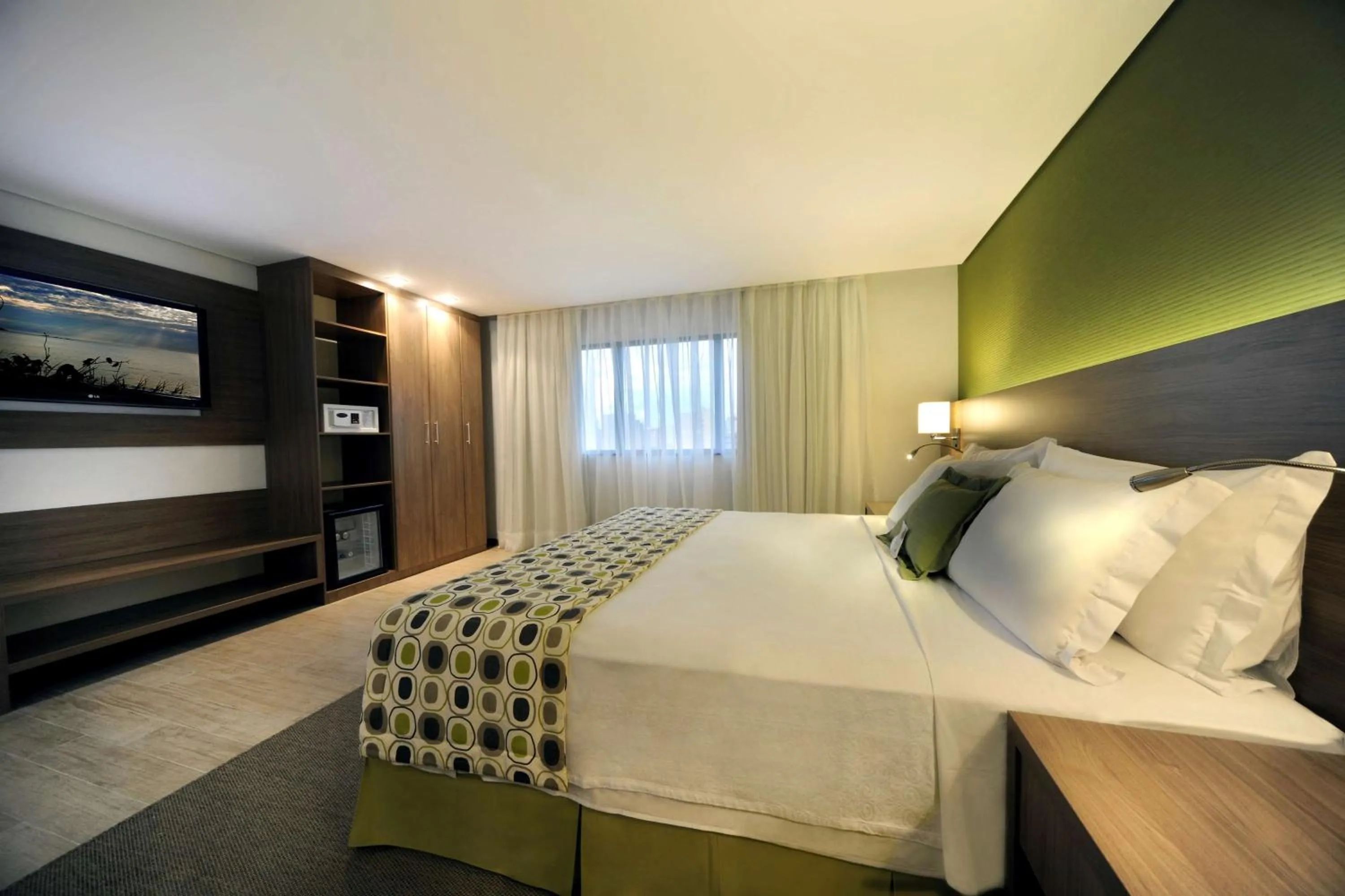 Photo of the whole room, Bed in Radisson Hotel Belém