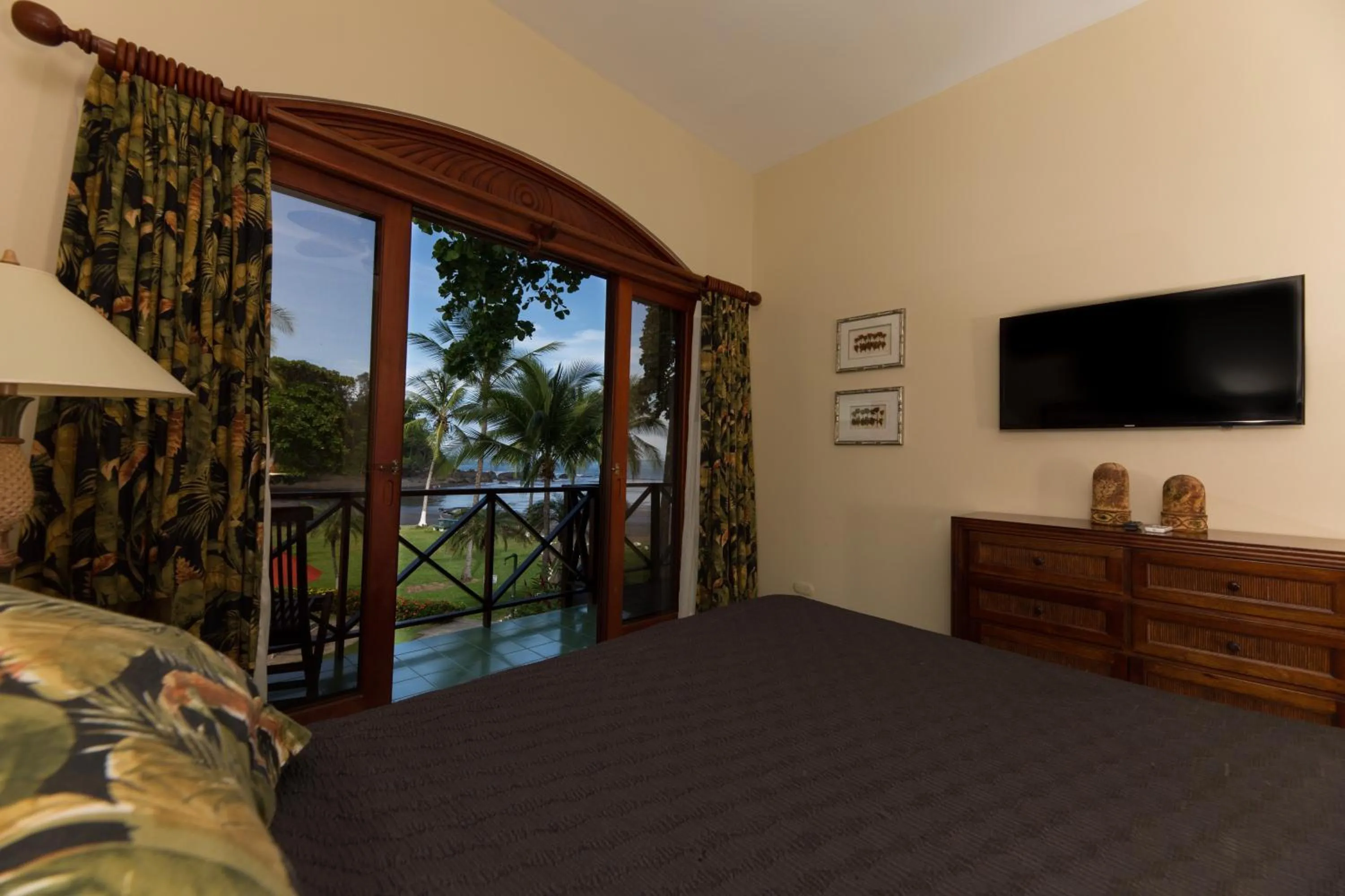 Bedroom, Bed in Club del Mar Oceanfront