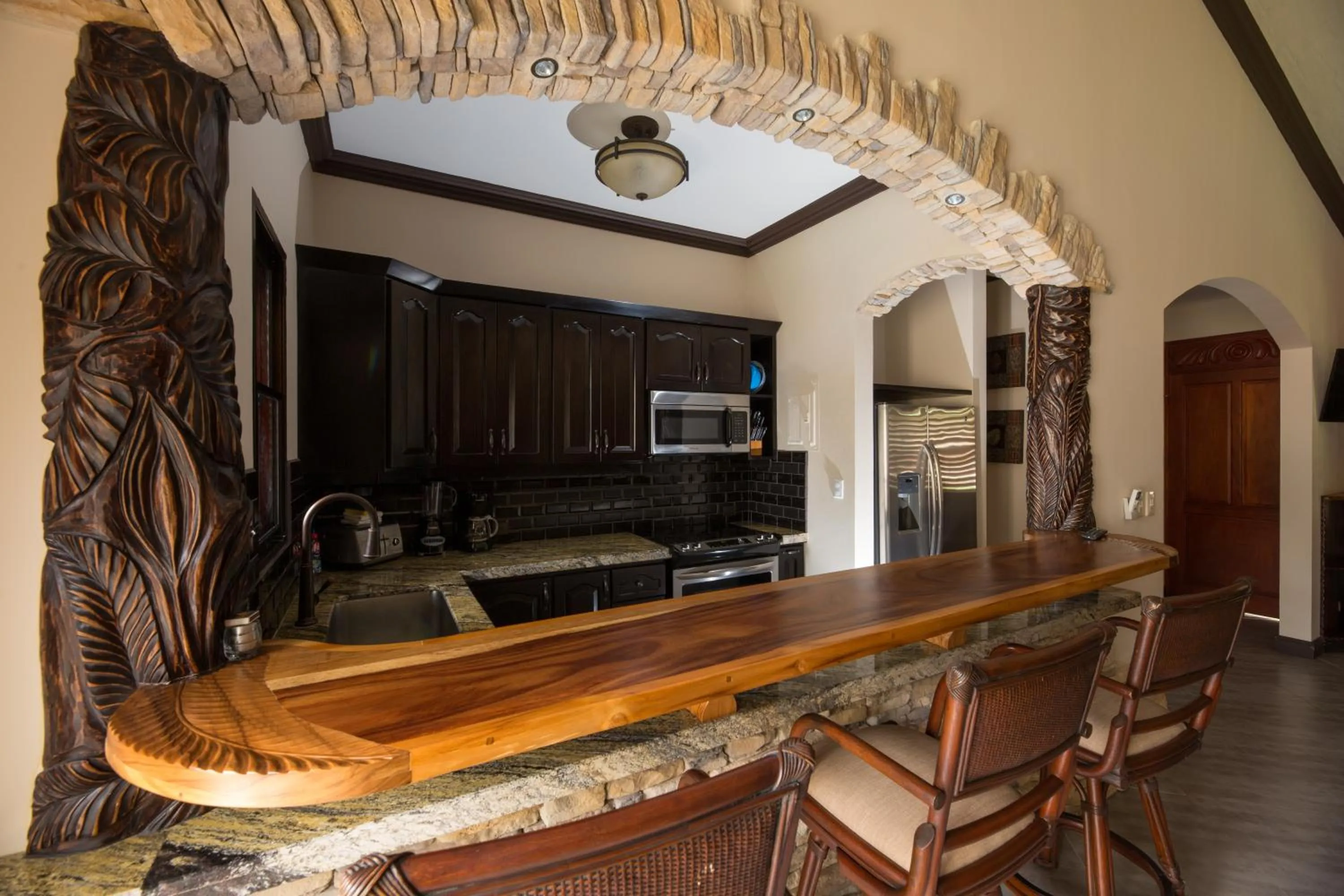 Kitchen or kitchenette in Club del Mar Oceanfront