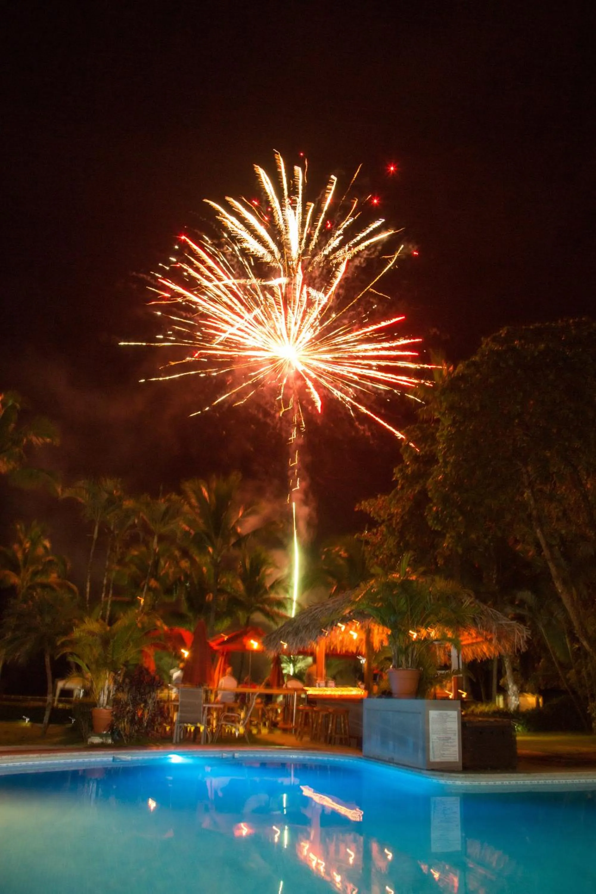 Entertainment in Club del Mar Oceanfront