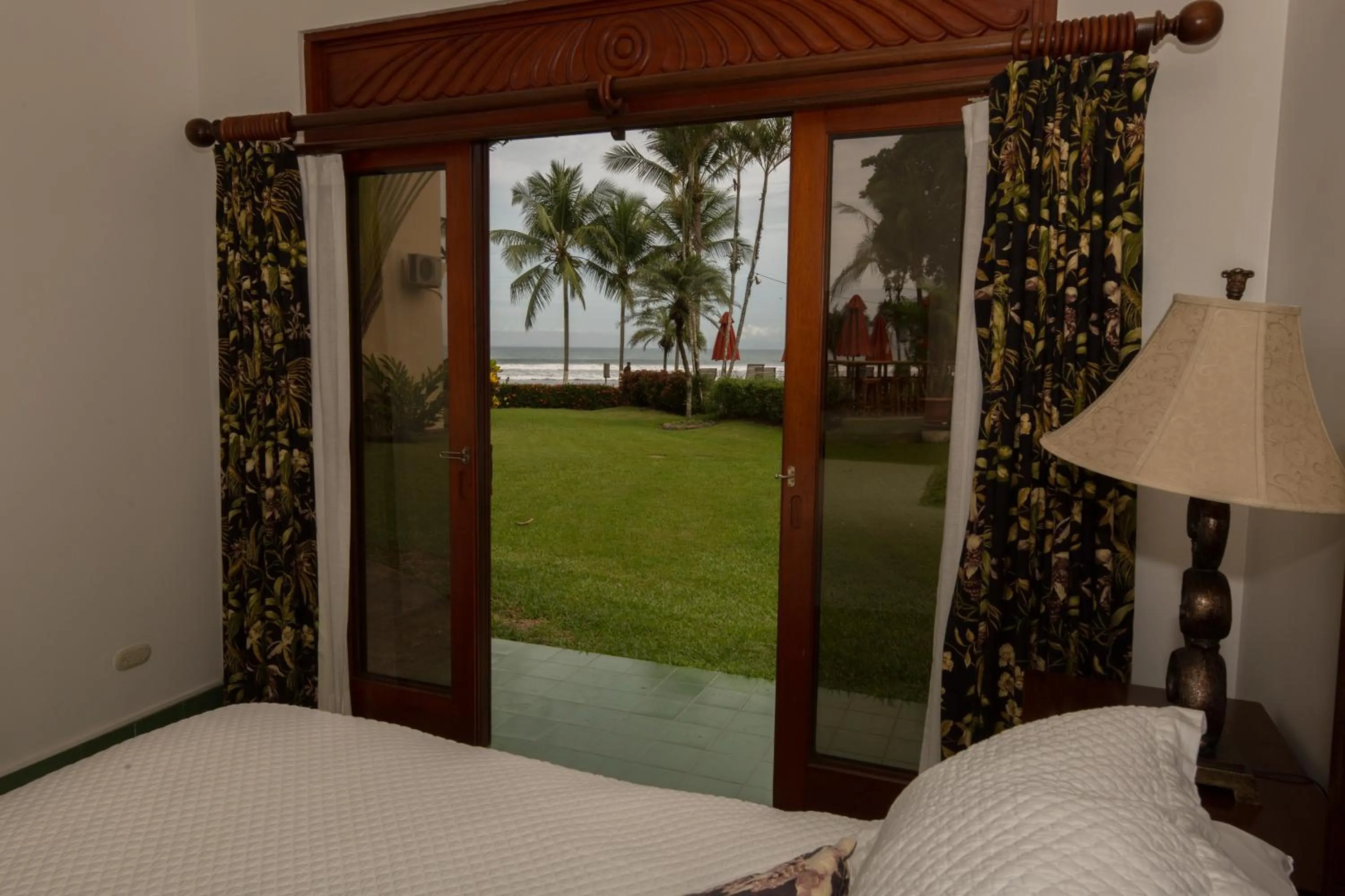 Photo of the whole room, Bed in Club del Mar Oceanfront