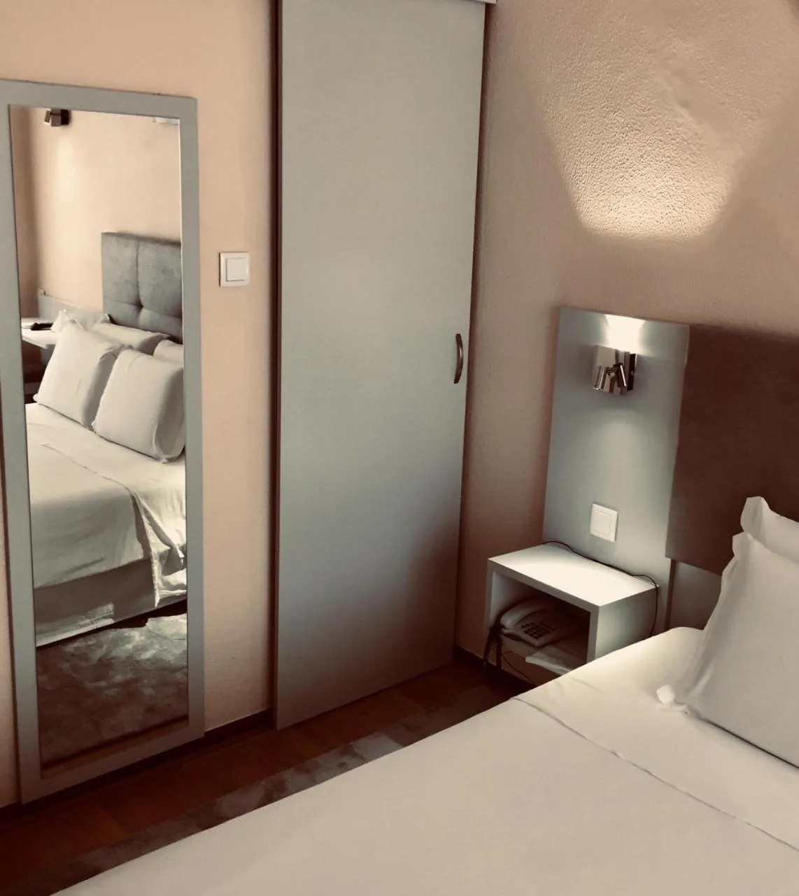 Bed in Hotel Excelsior