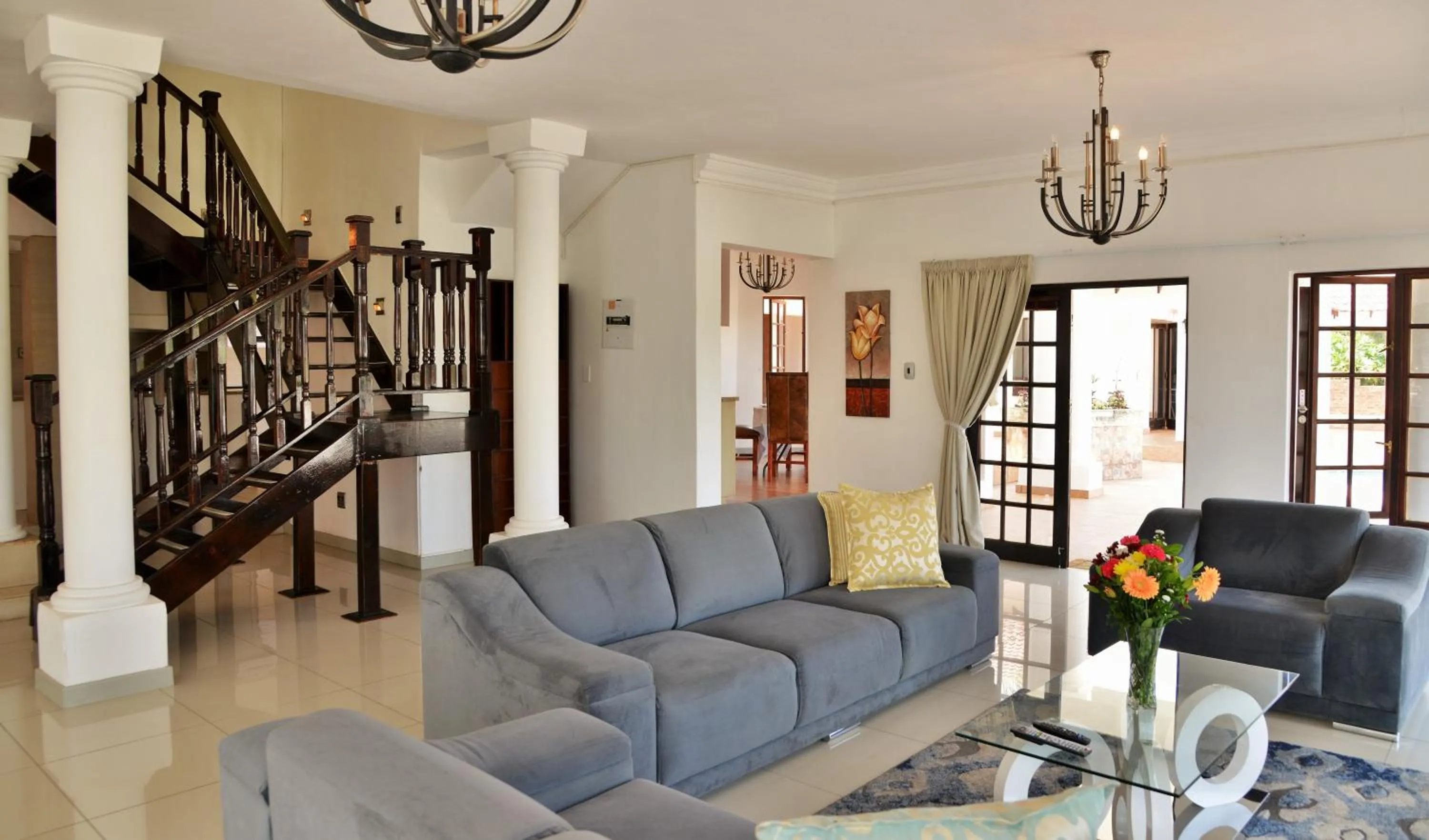 Living room in Indlovukazi Guesthouse