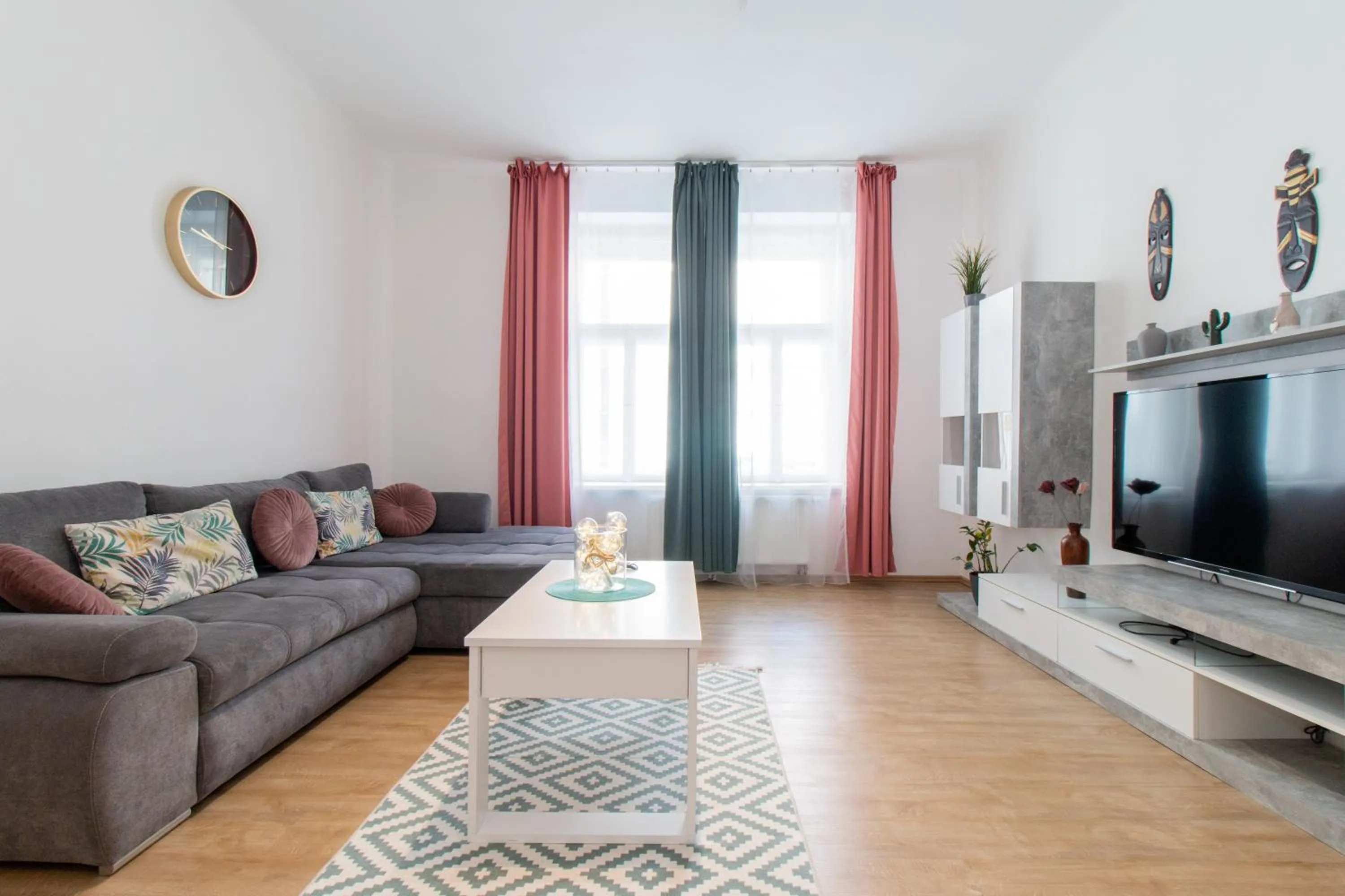 Stay Inn Apartments Naplavka