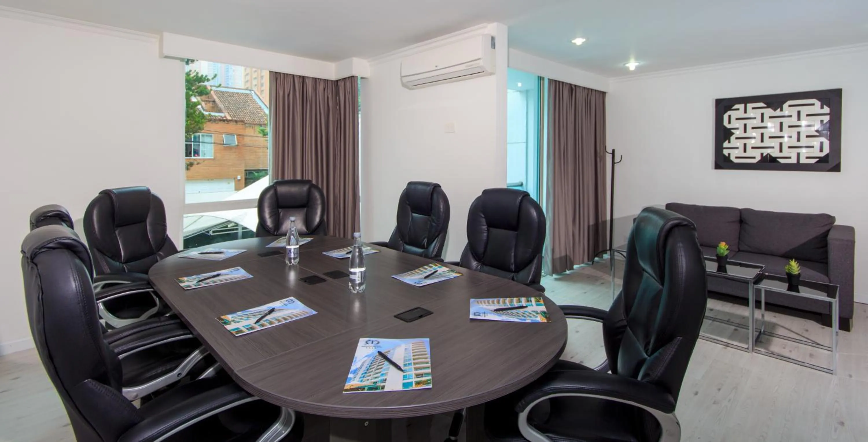 Meeting/conference room in The Morgana Poblado Suites Hotel