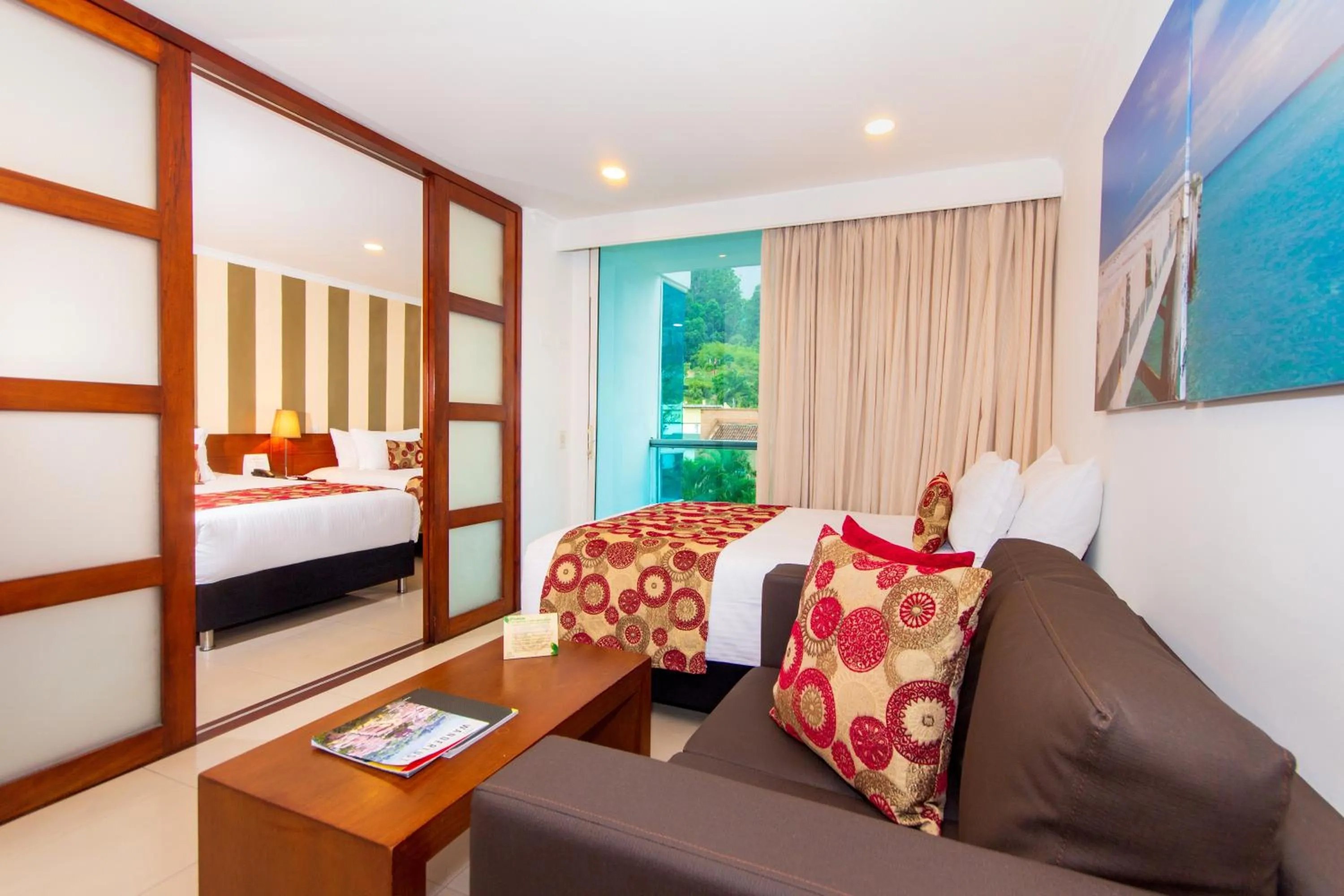 Photo of the whole room, Bed in The Morgana Poblado Suites Hotel