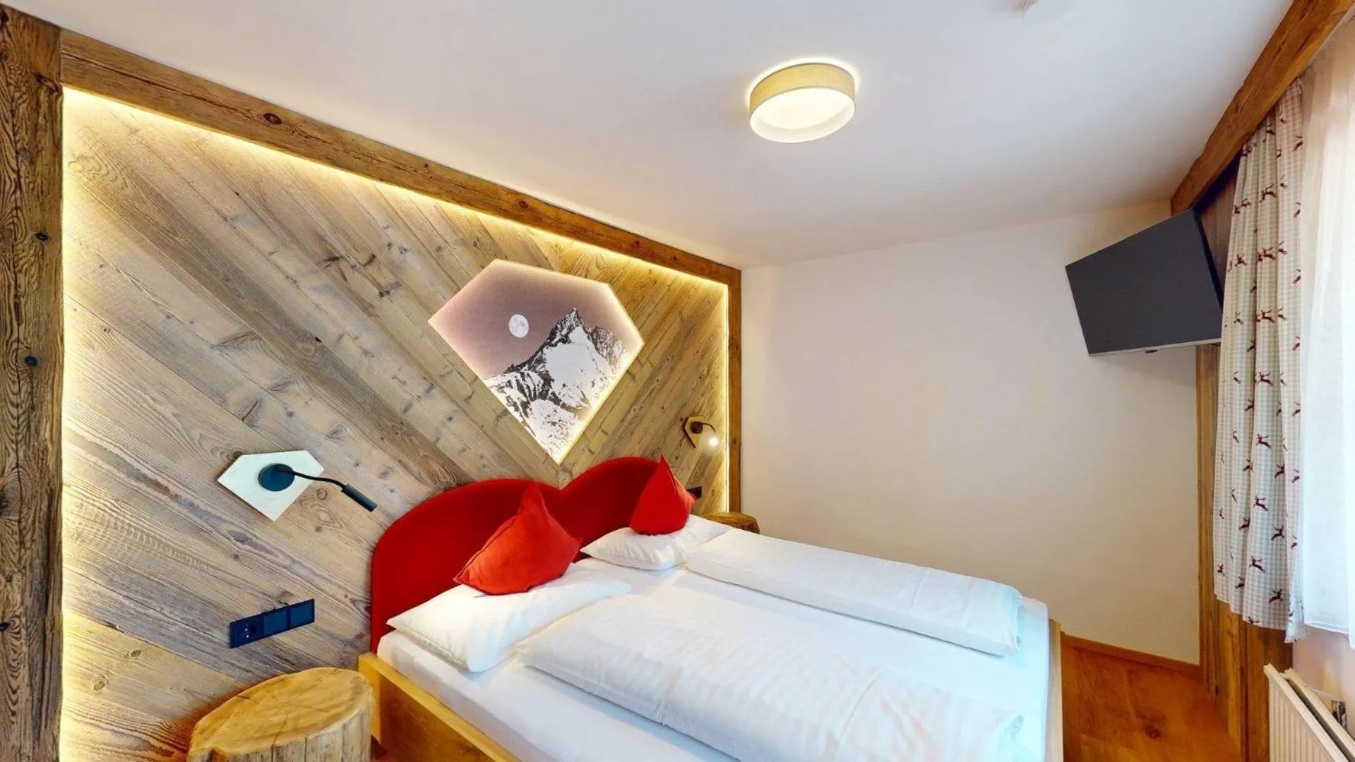 Bedroom, Bed in Hotel - Restaurant - Sonnblick