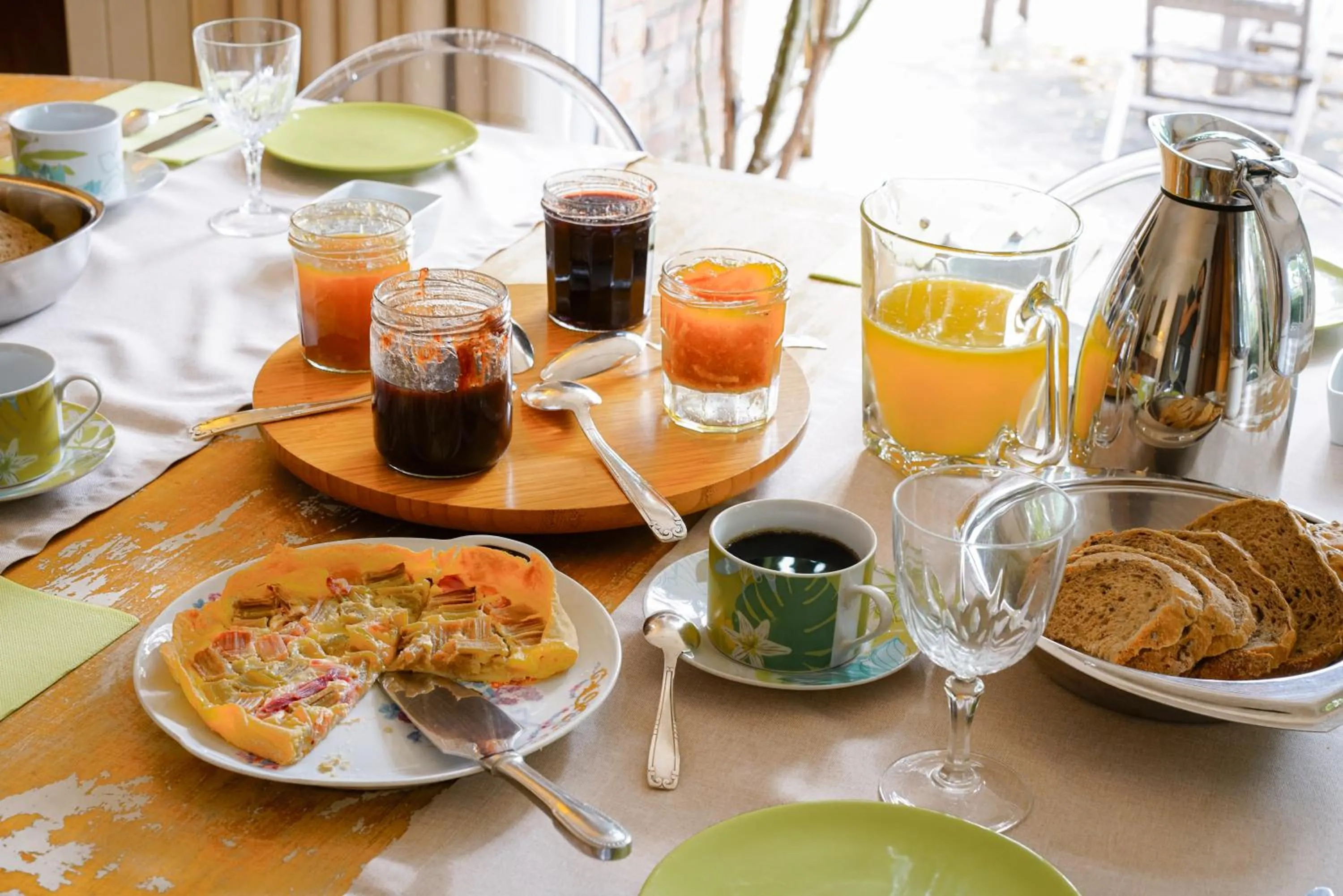 Continental breakfast in A la Maison du Héron