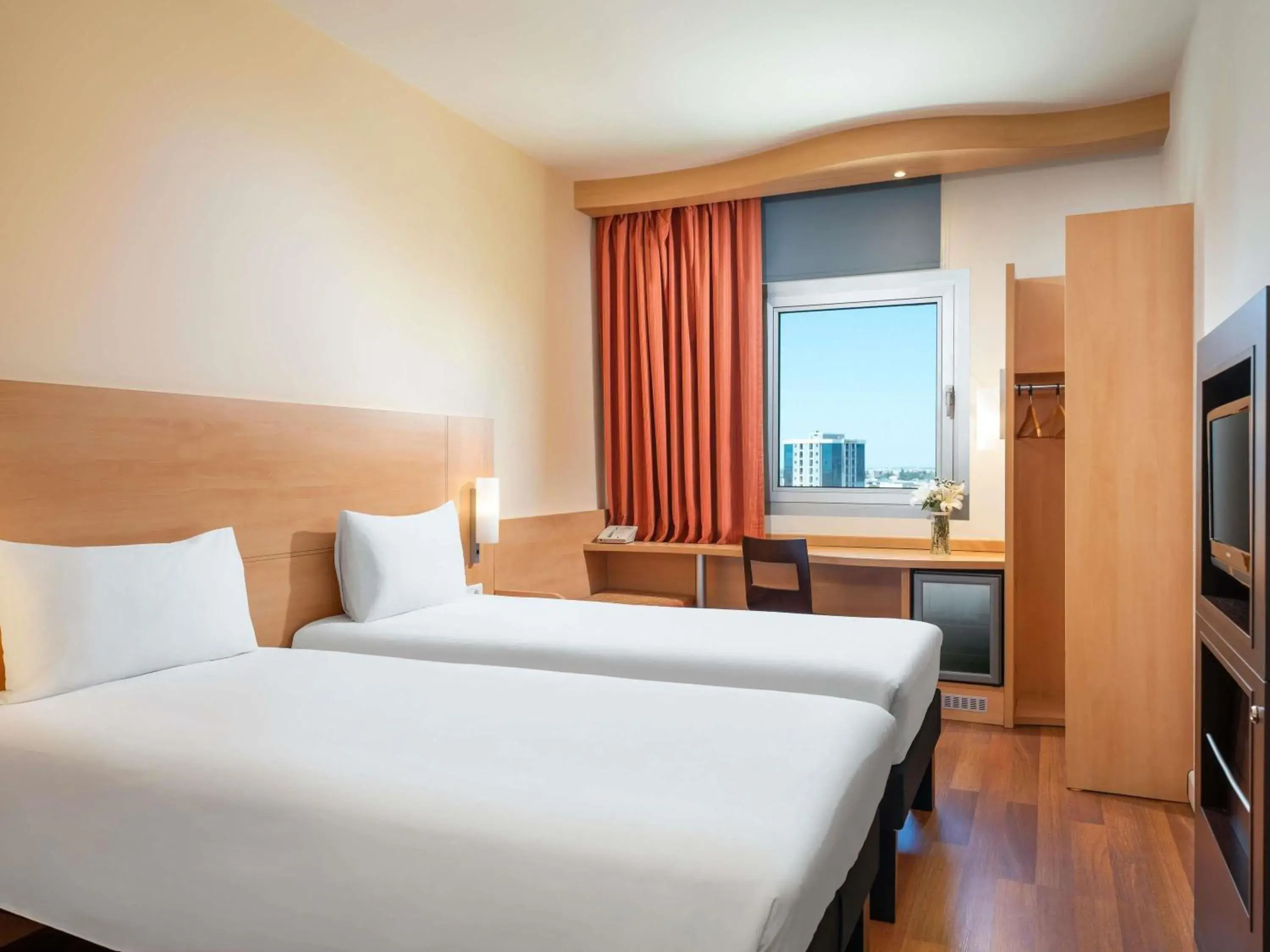 Standard Twin Room in ibis Adana Standard Twin Room in ibis Adana