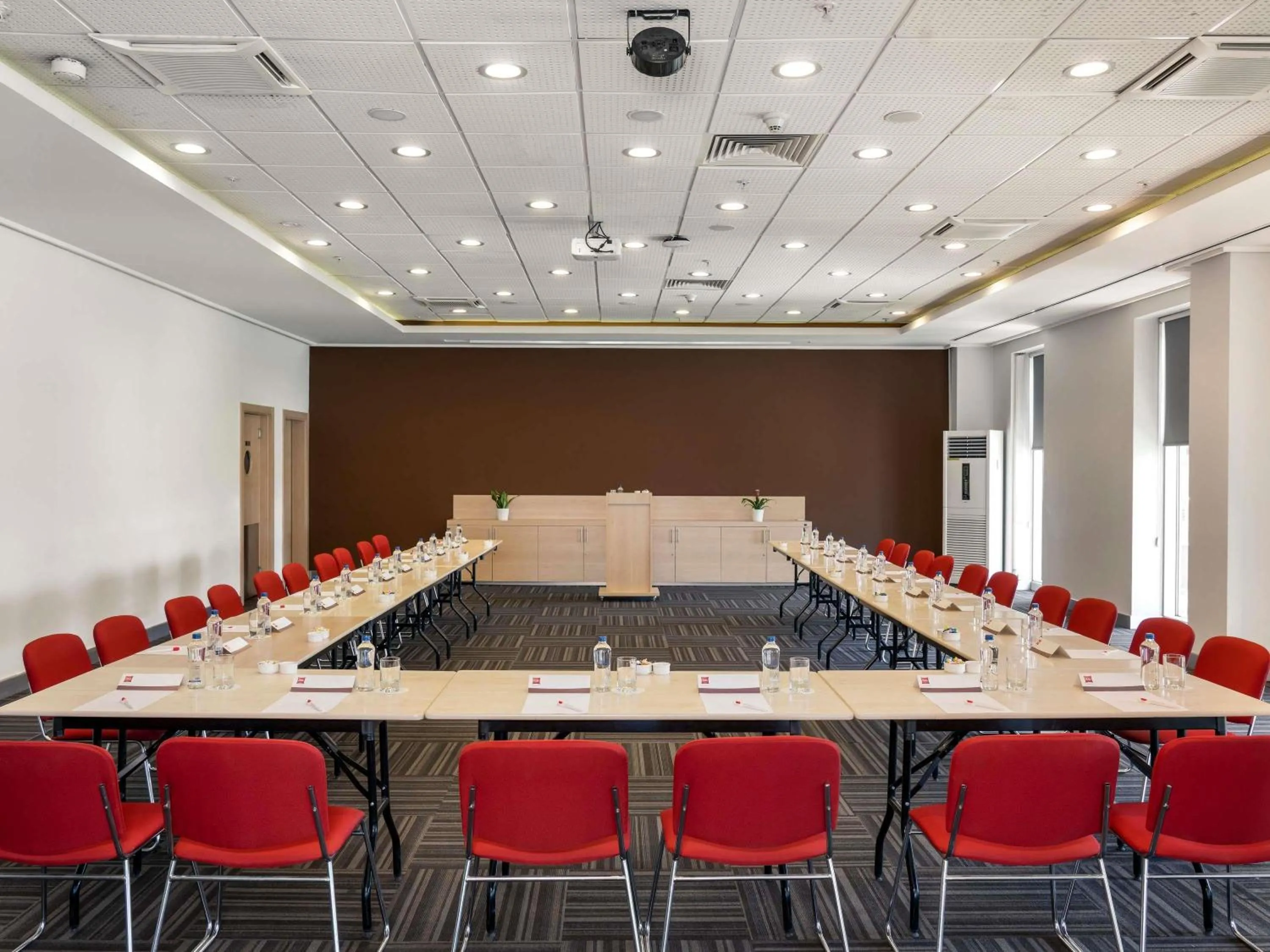 Meeting/conference room in ibis Adana