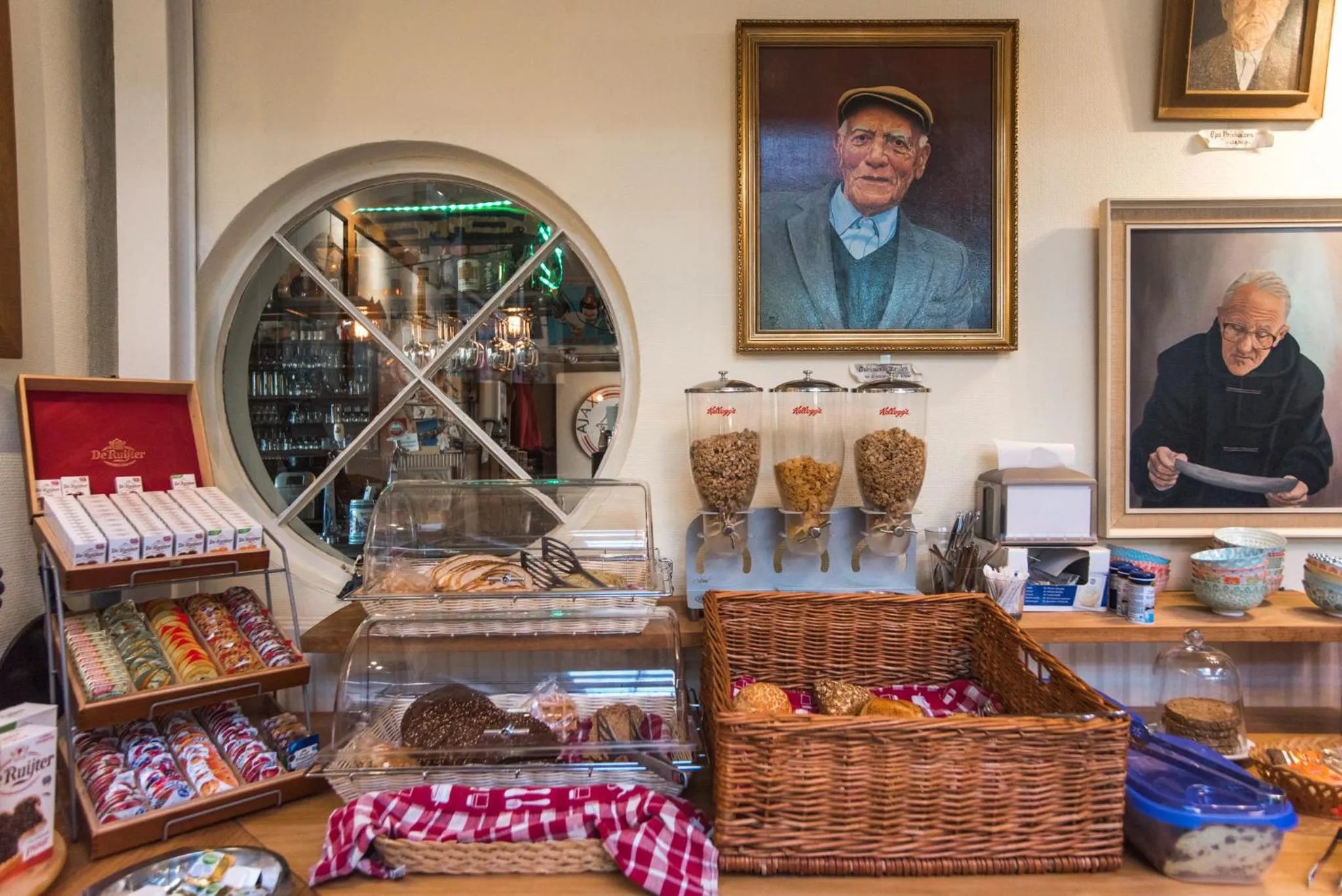 Buffet breakfast in Hotel Faber