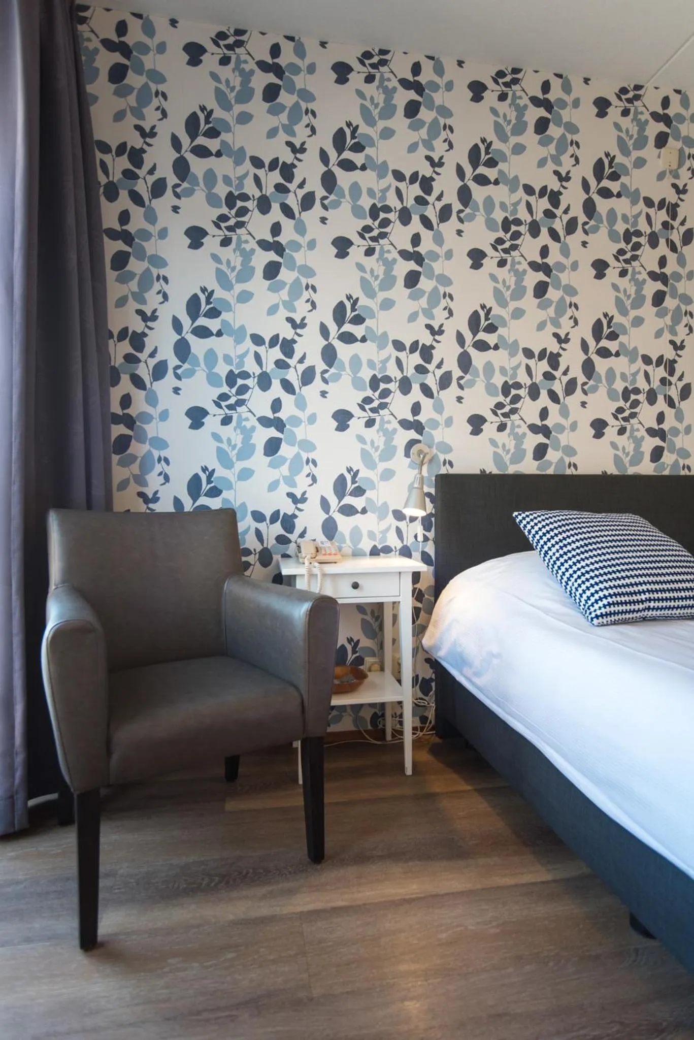 Seating area, Bed in Hotel Faber