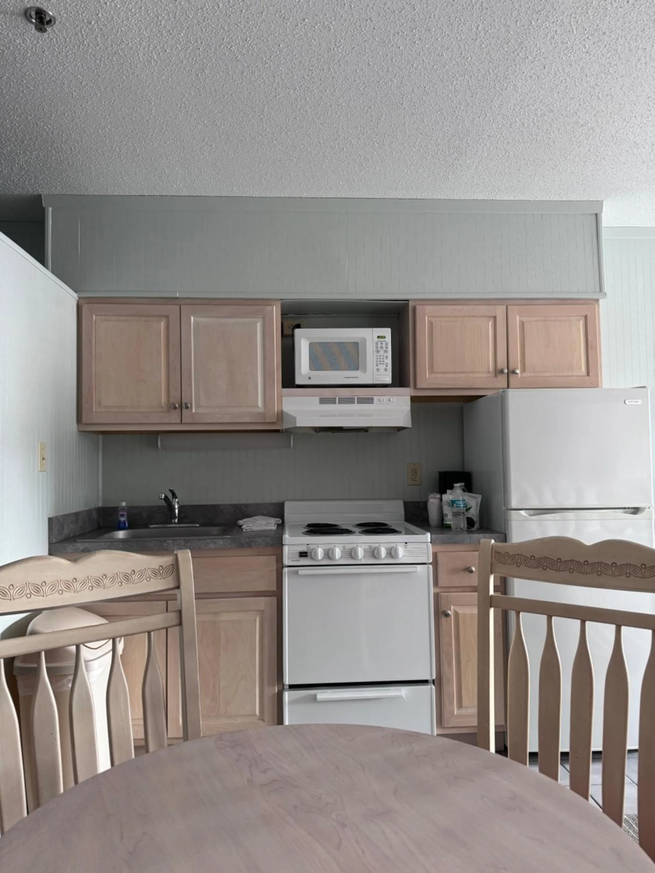 Kitchen or kitchenette in Francis Scott Key Family Resort