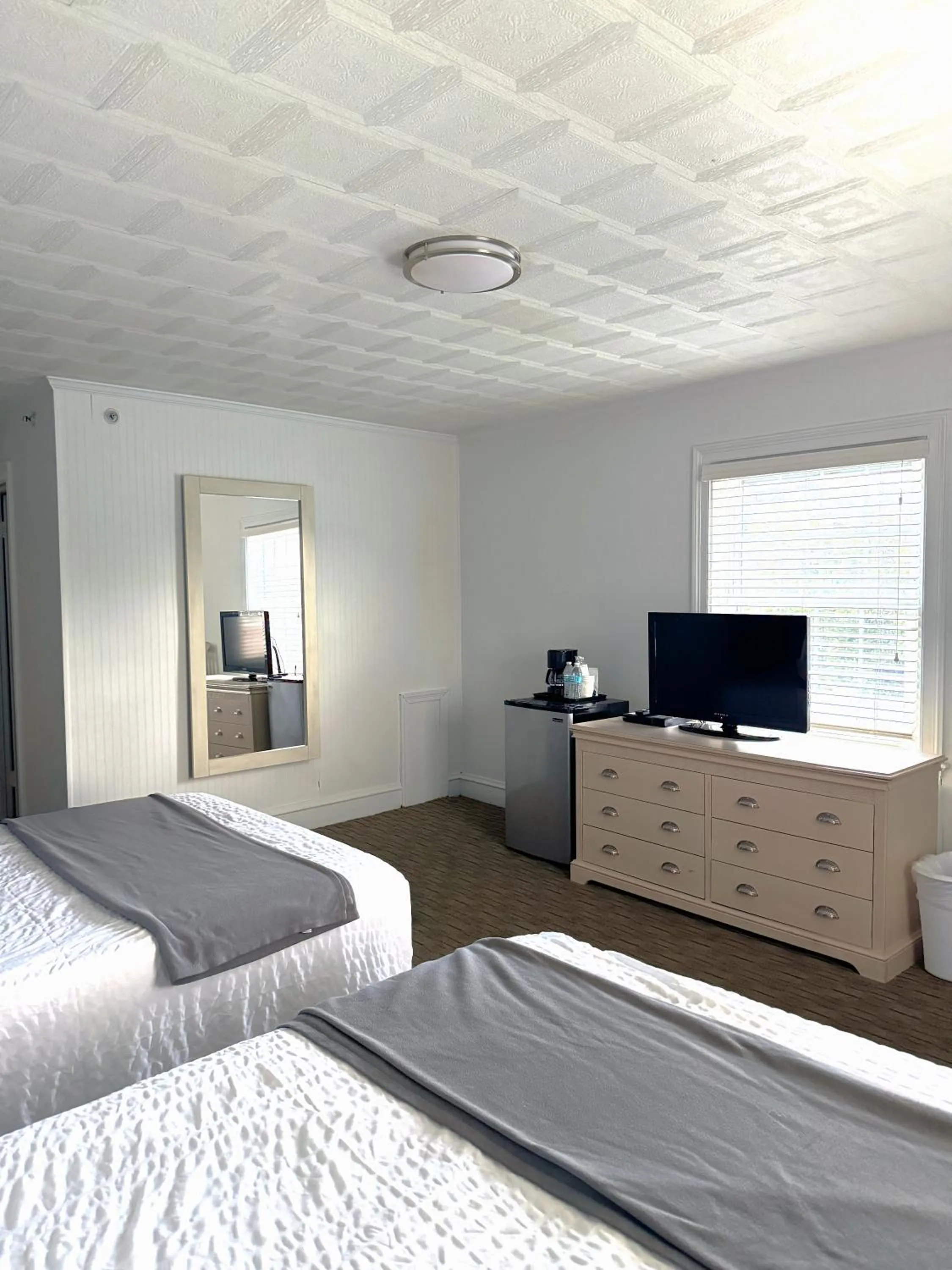 Photo of the whole room, Bed in Francis Scott Key Family Resort