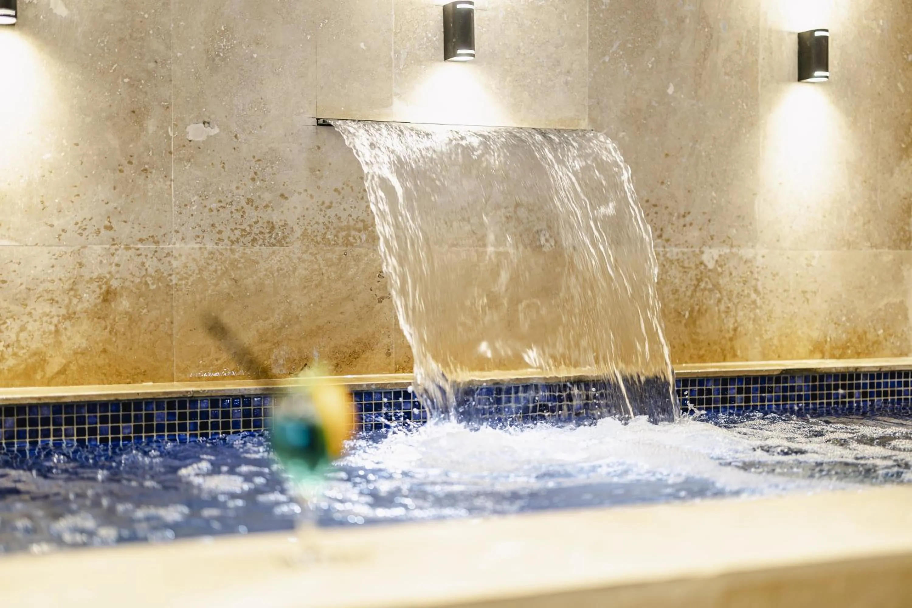 Swimming pool in Gold Majesty Hotel