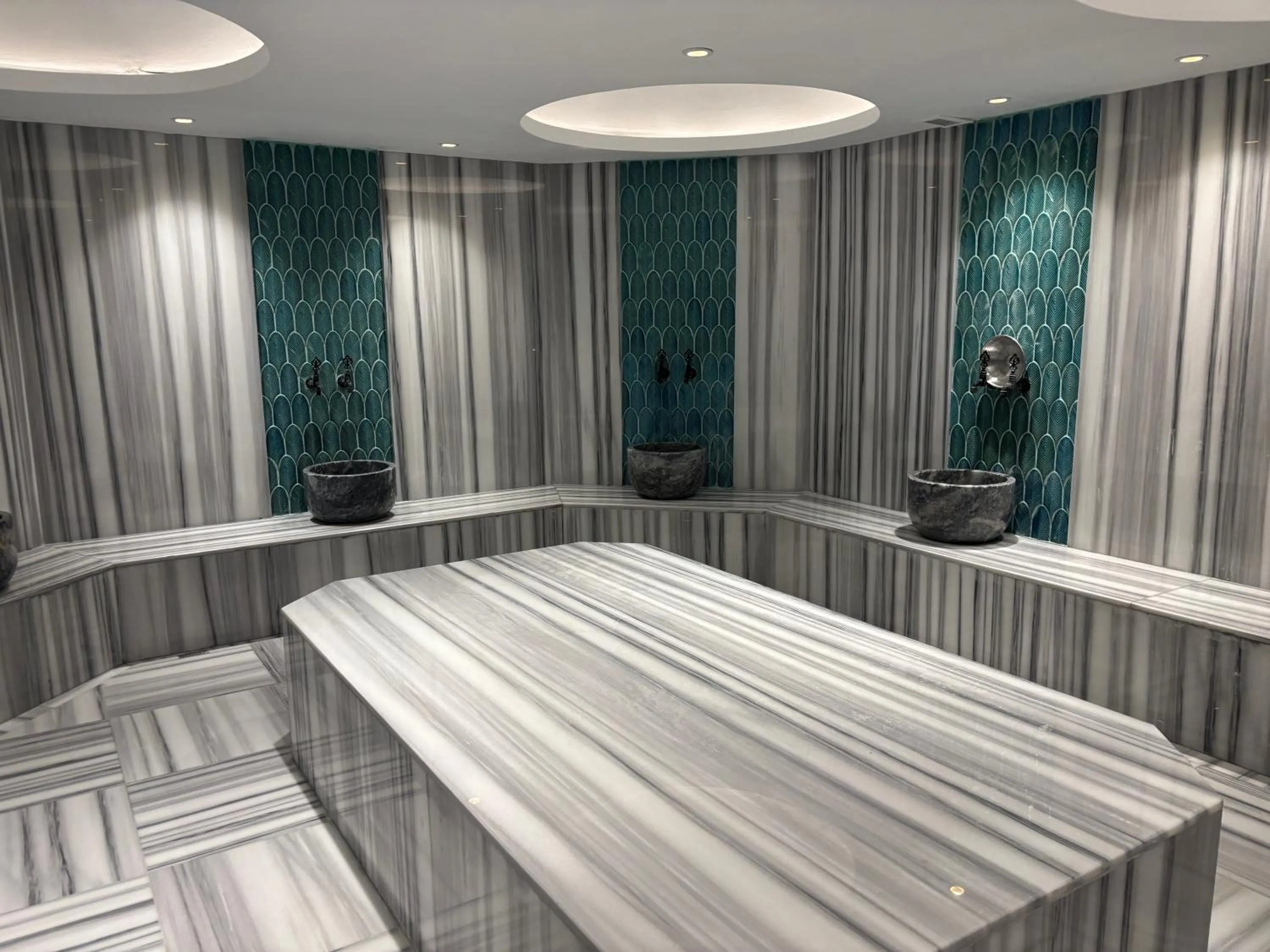 Spa and wellness centre/facilities in Gold Majesty Hotel