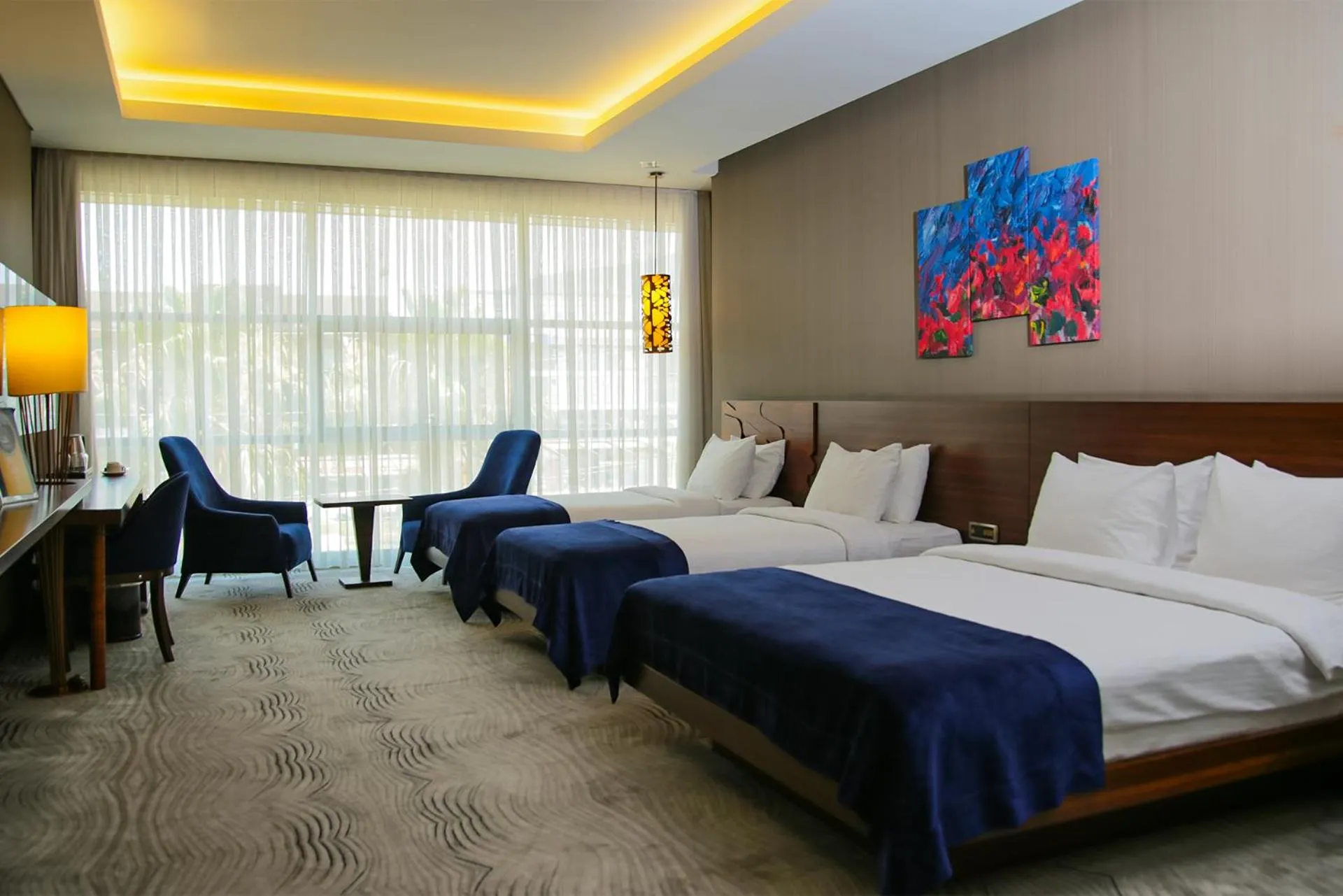 Photo of the whole room, Bed in Gold Majesty Hotel