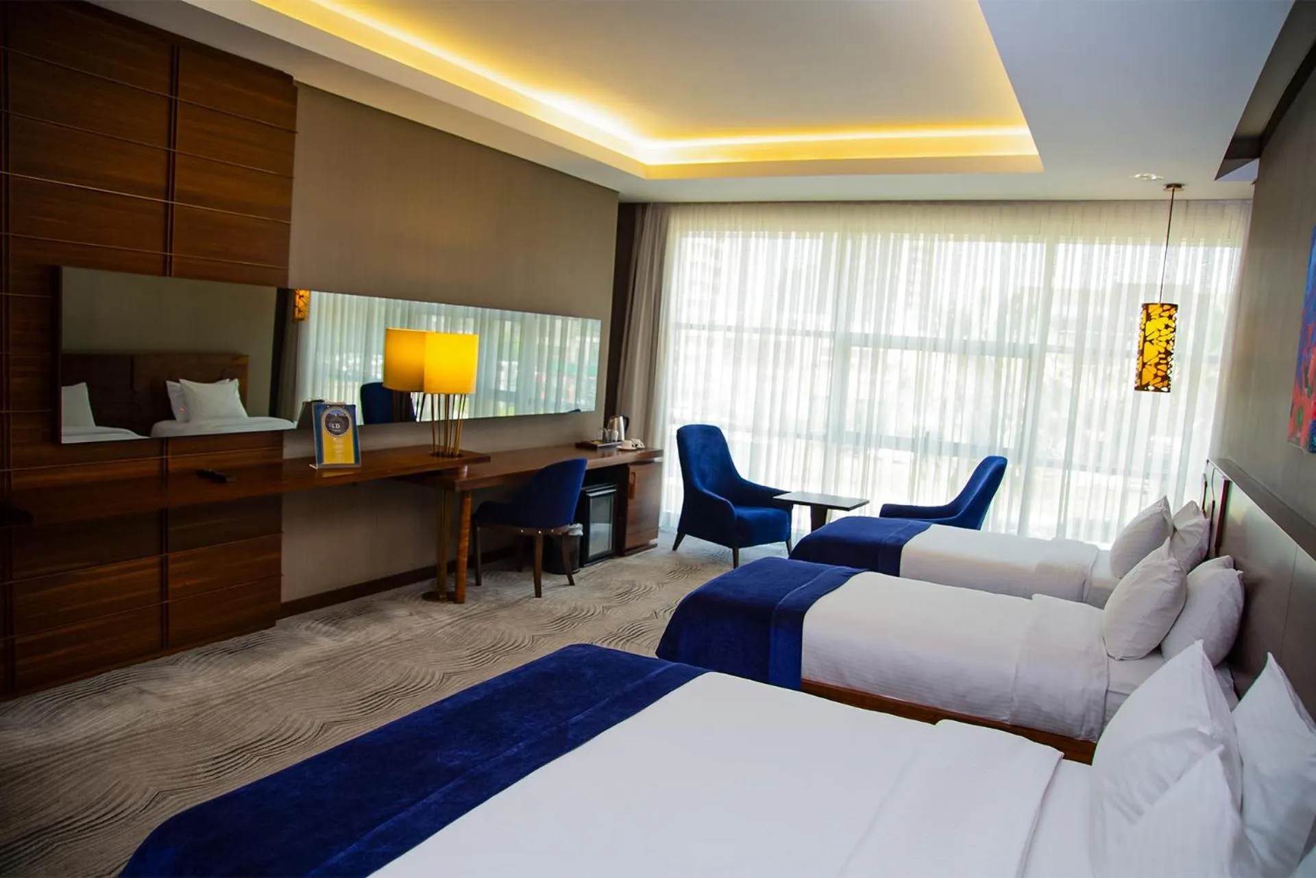 Photo of the whole room, Bed in Gold Majesty Hotel