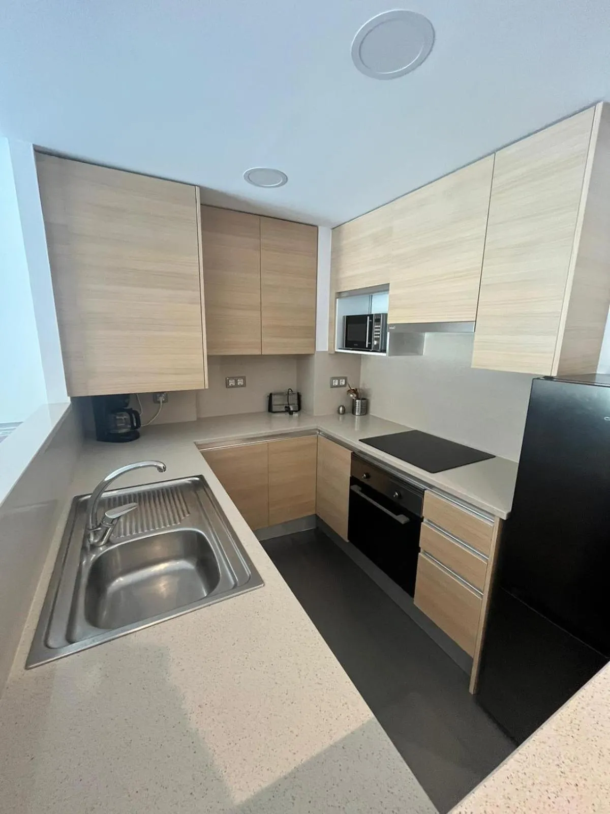 kitchen in Palamós Apartamentos