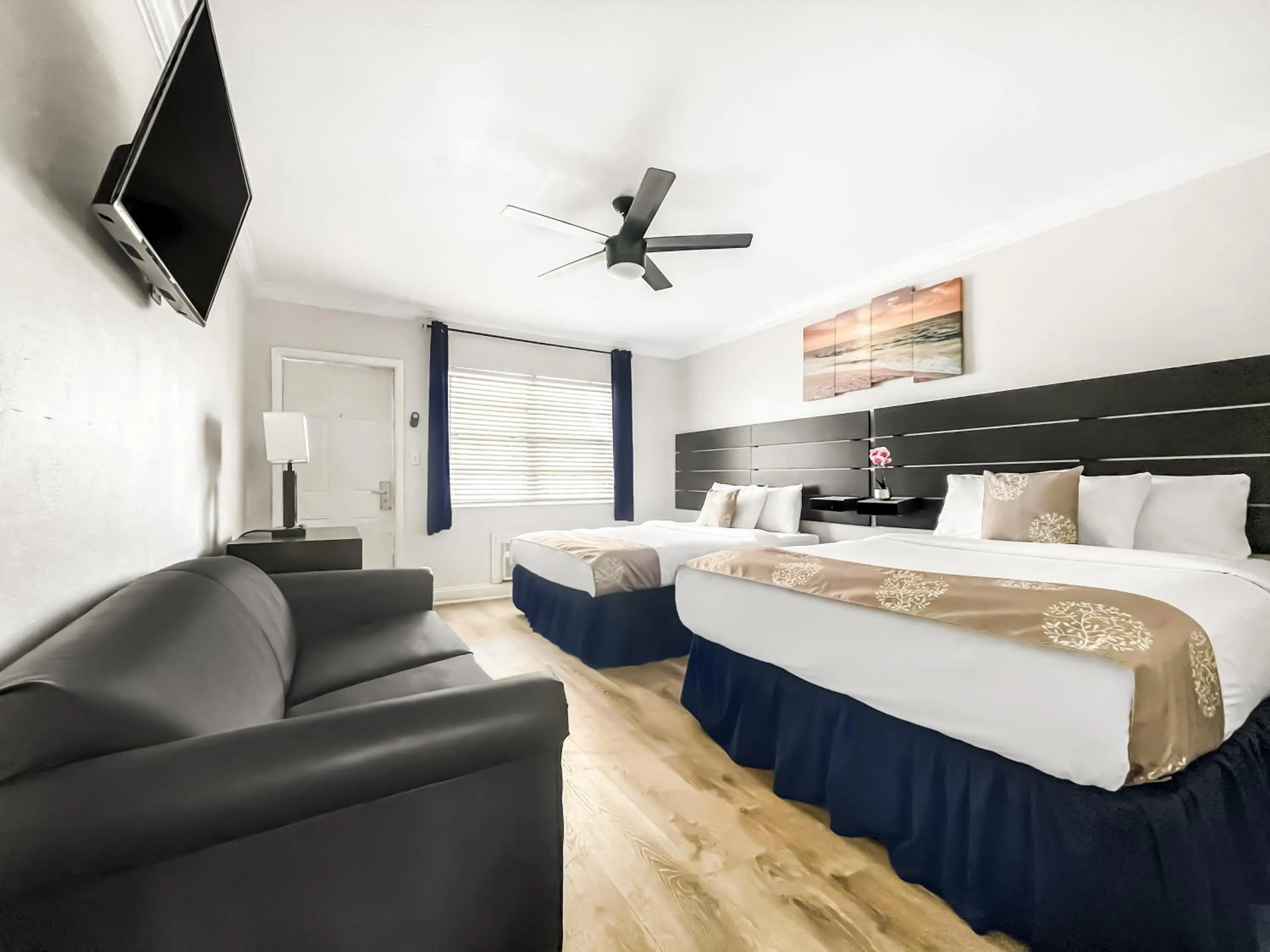 Bed in Paradise Oceanfront by HBH