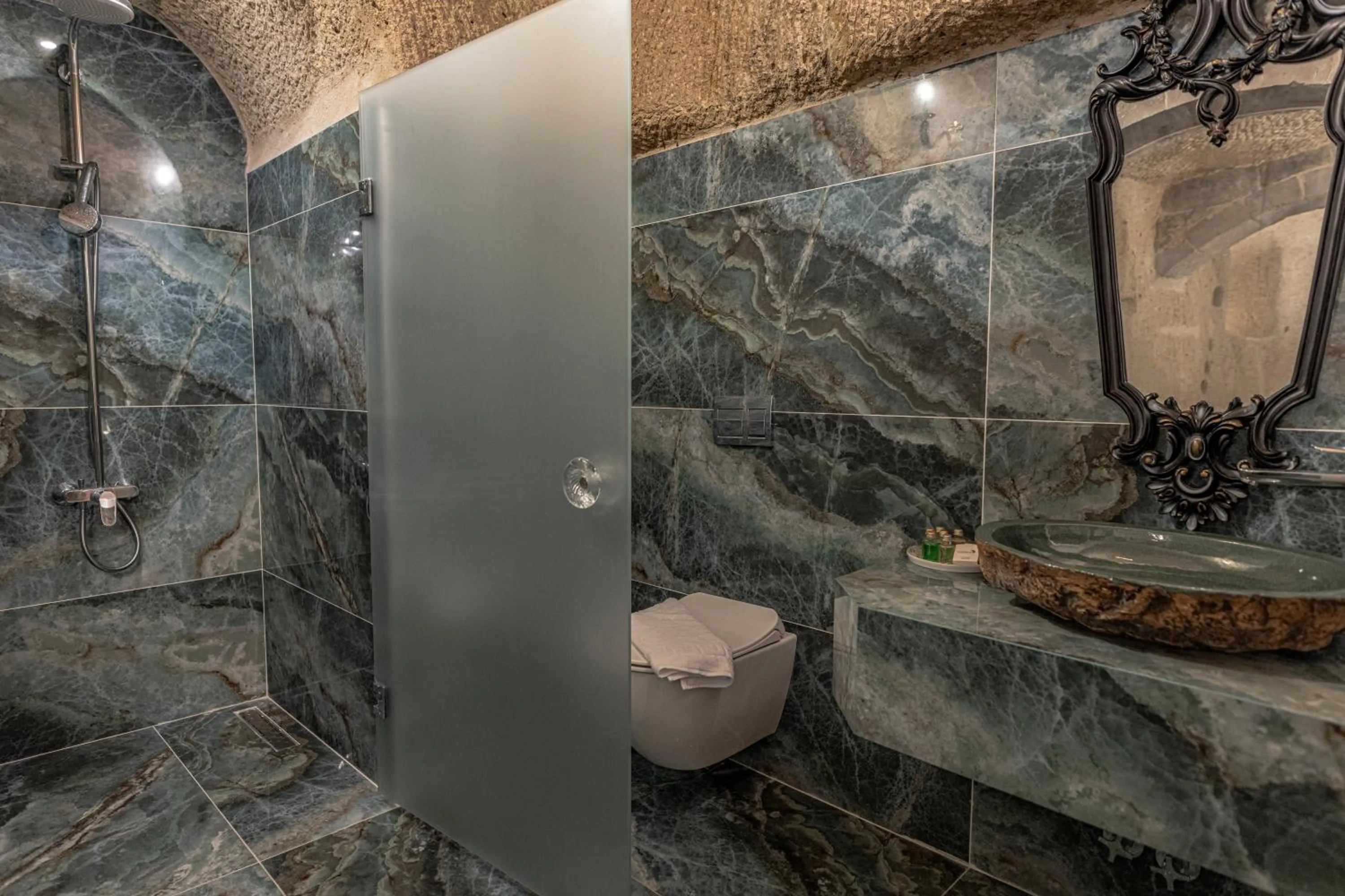 Shower in Göreme Cave Suites