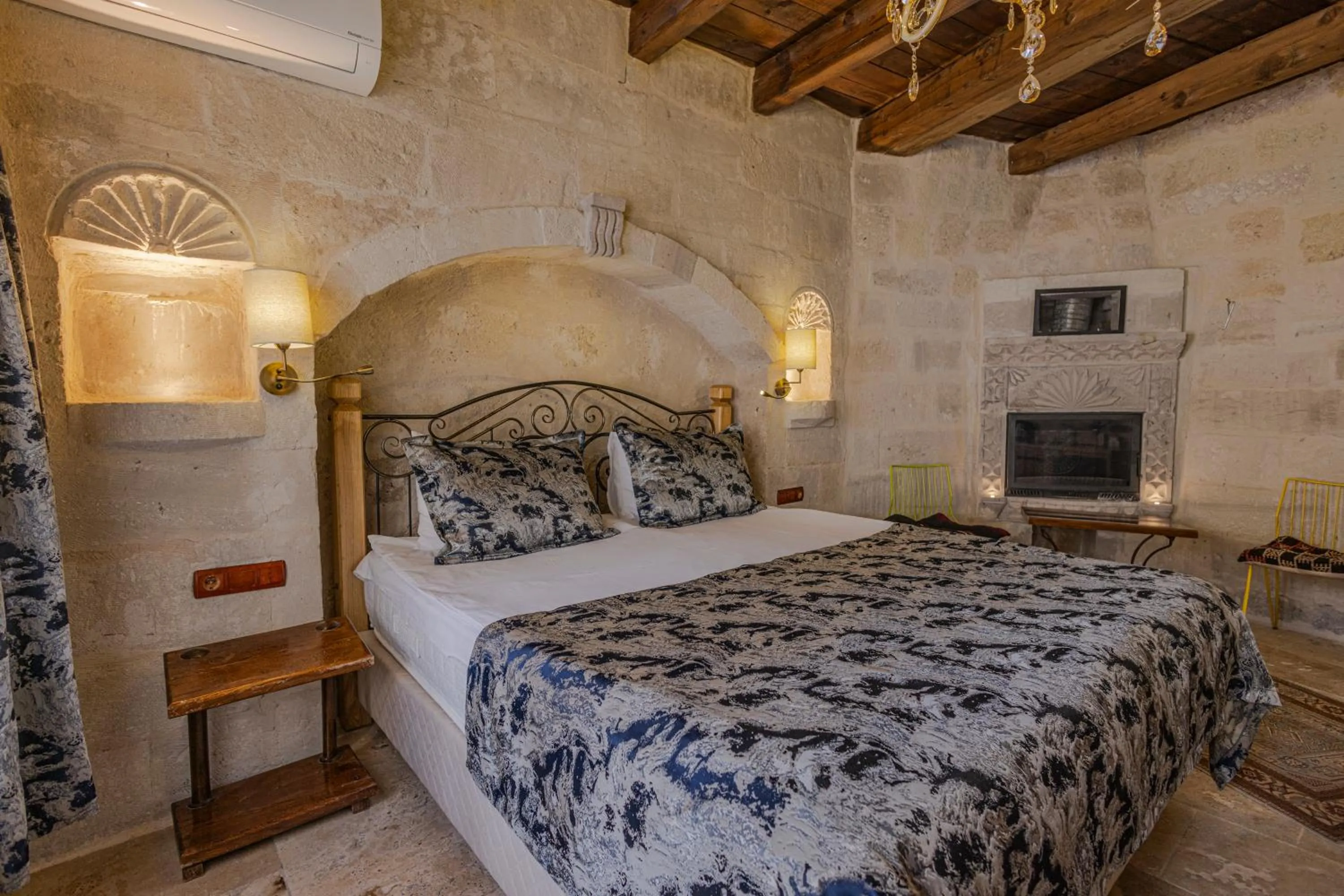 Bed in Göreme Cave Suites