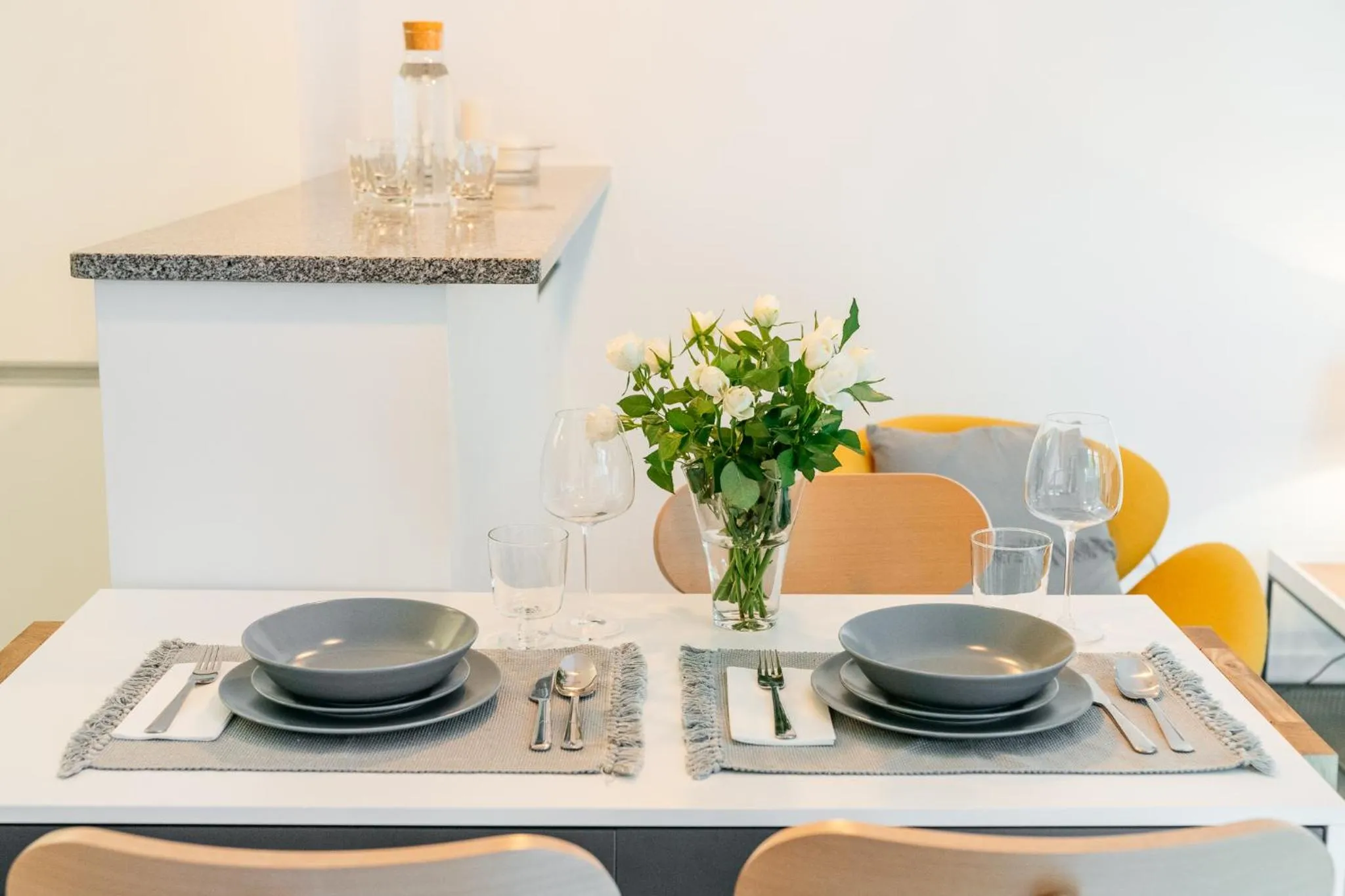 Dining area in Downtown Apartment - LoftAffair