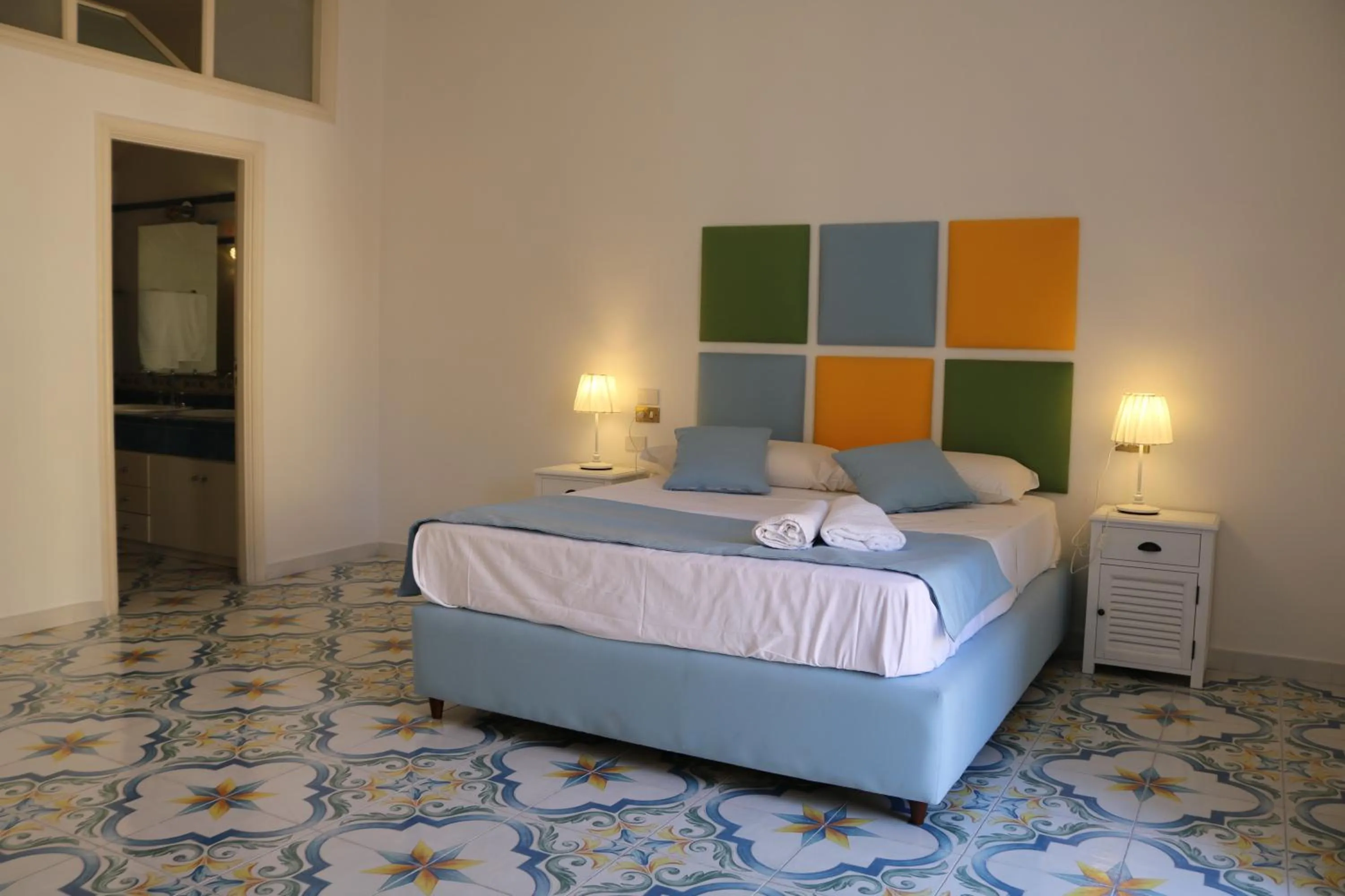 Bed in SuiteNapoliSantaLucia