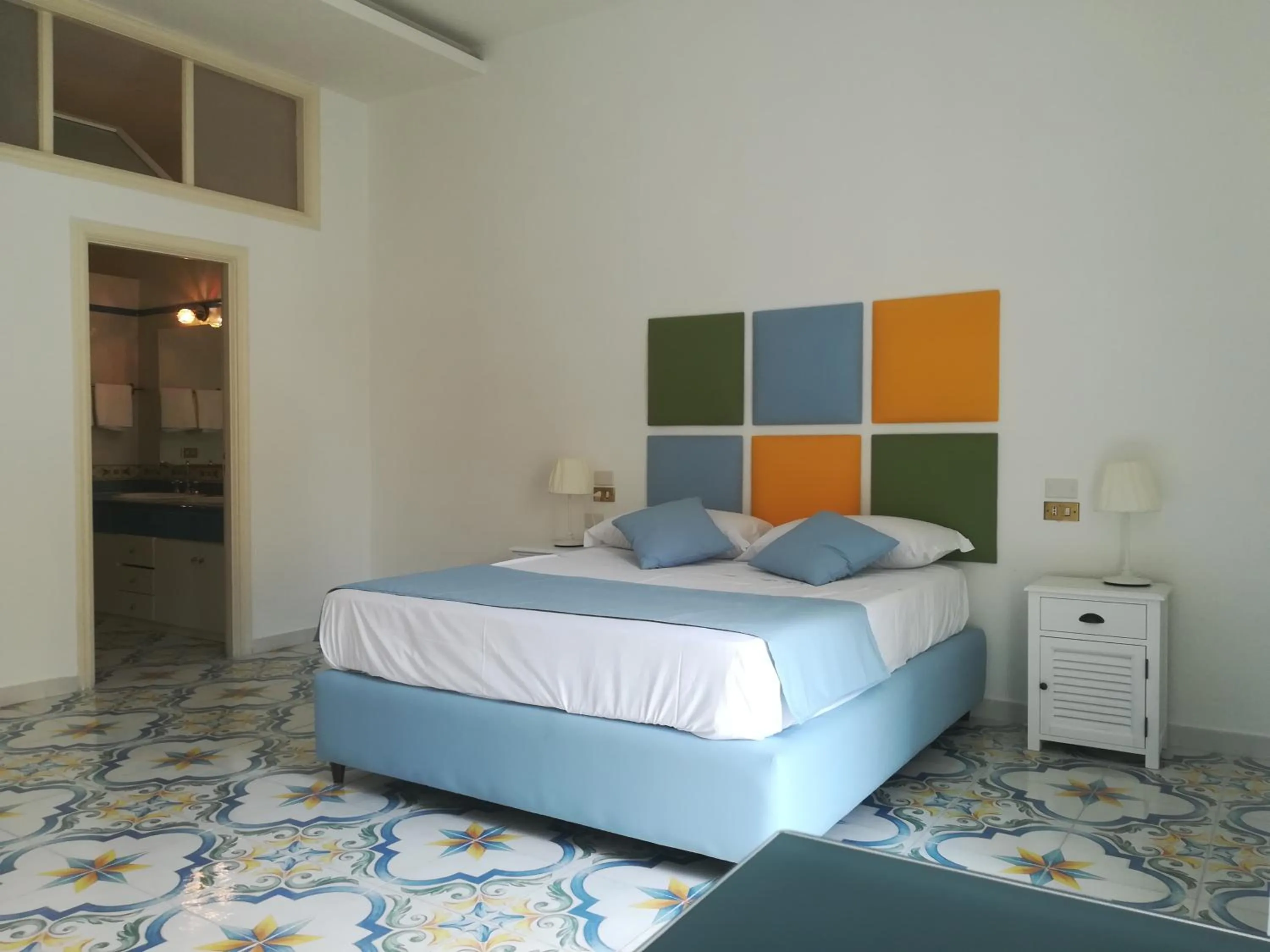 Bed in SuiteNapoliSantaLucia