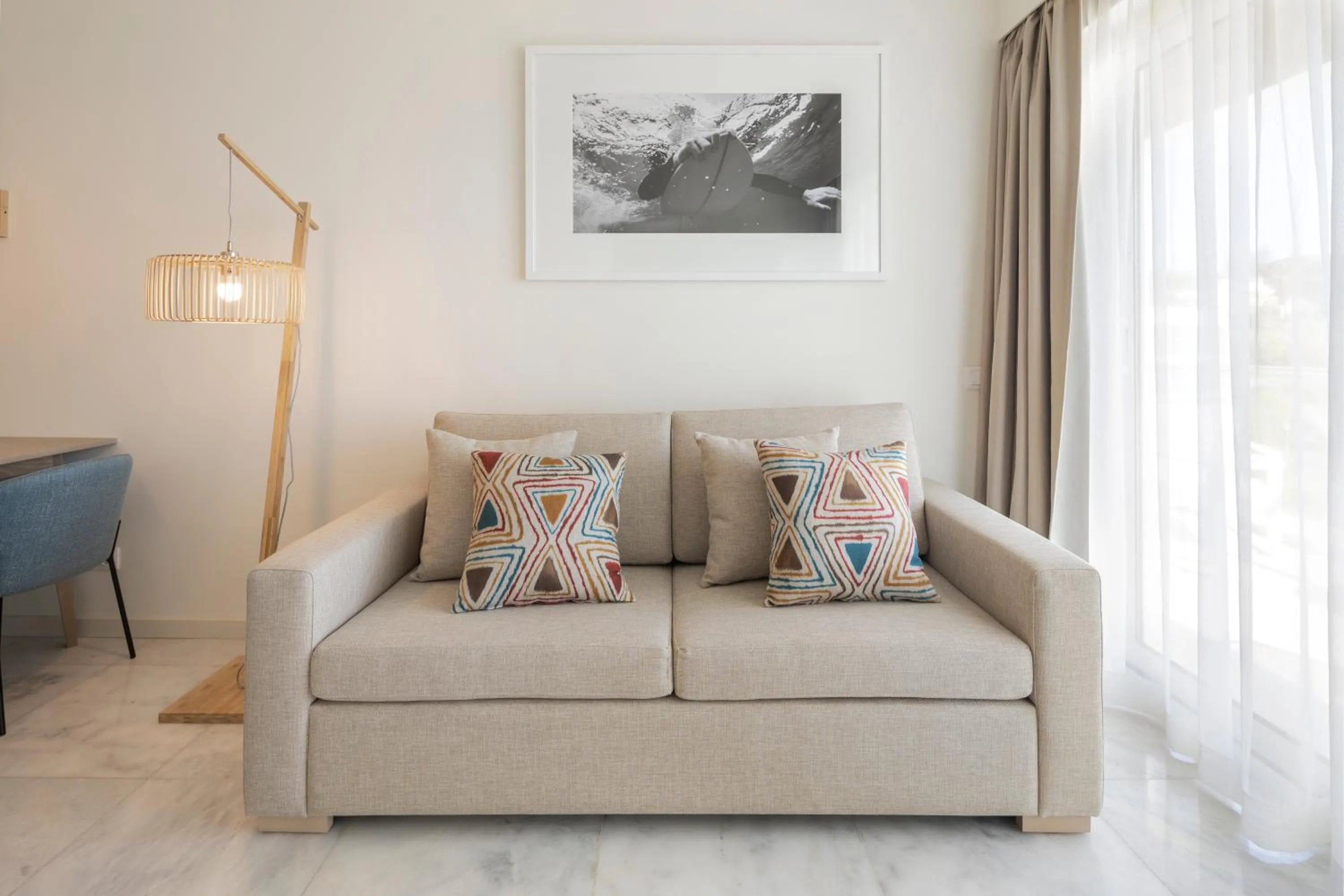 Living room in Crowne Plaza - Caparica Lisbon