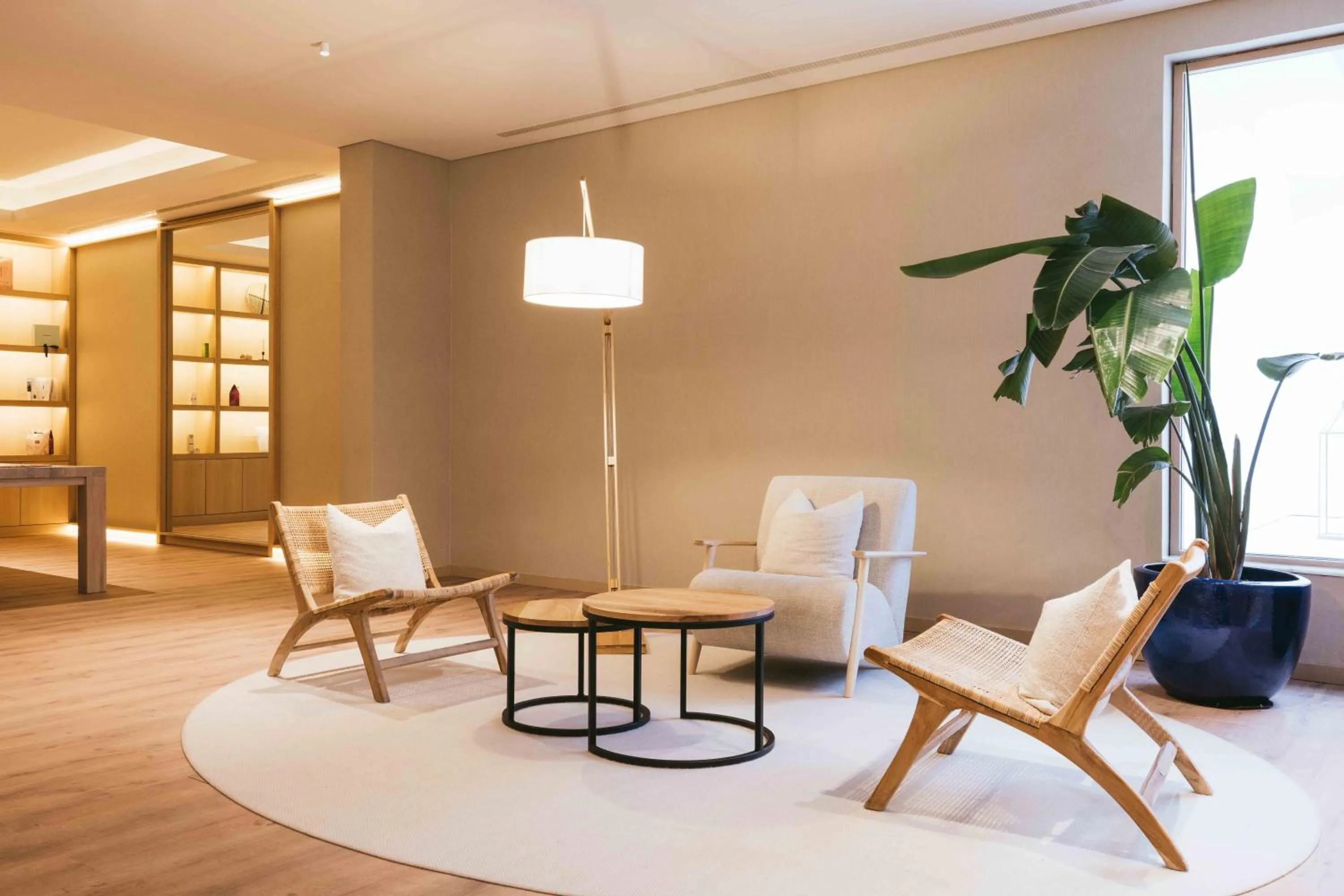 Living room in Crowne Plaza - Caparica Lisbon