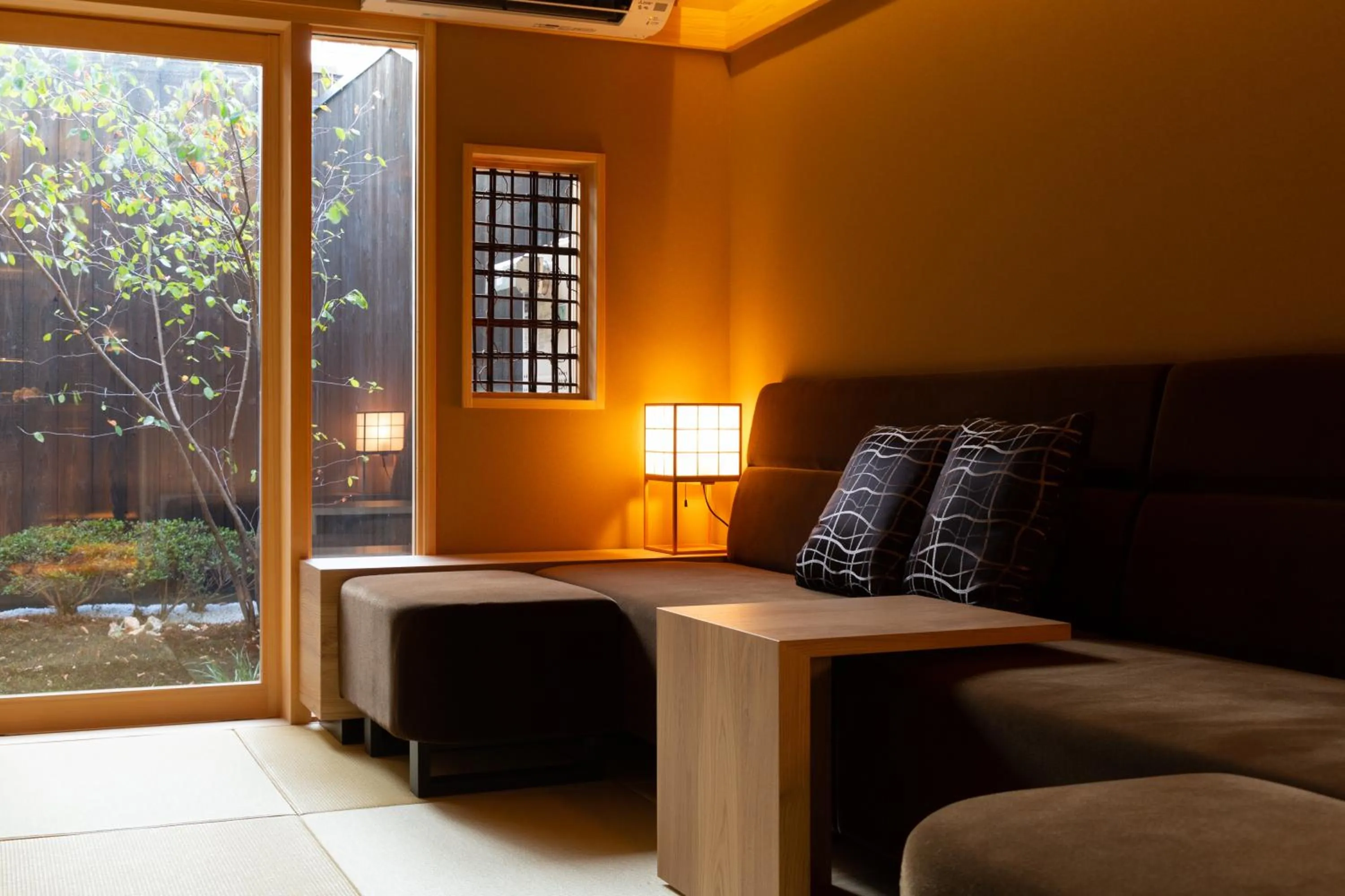 Seating area in Tsumugi Sanjusangendo