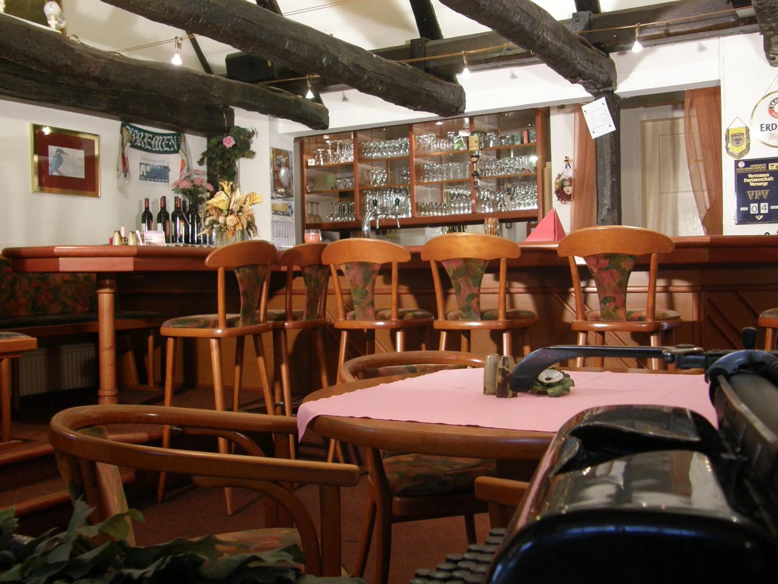 Restaurant/places to eat in KA&KA Hotel Garni