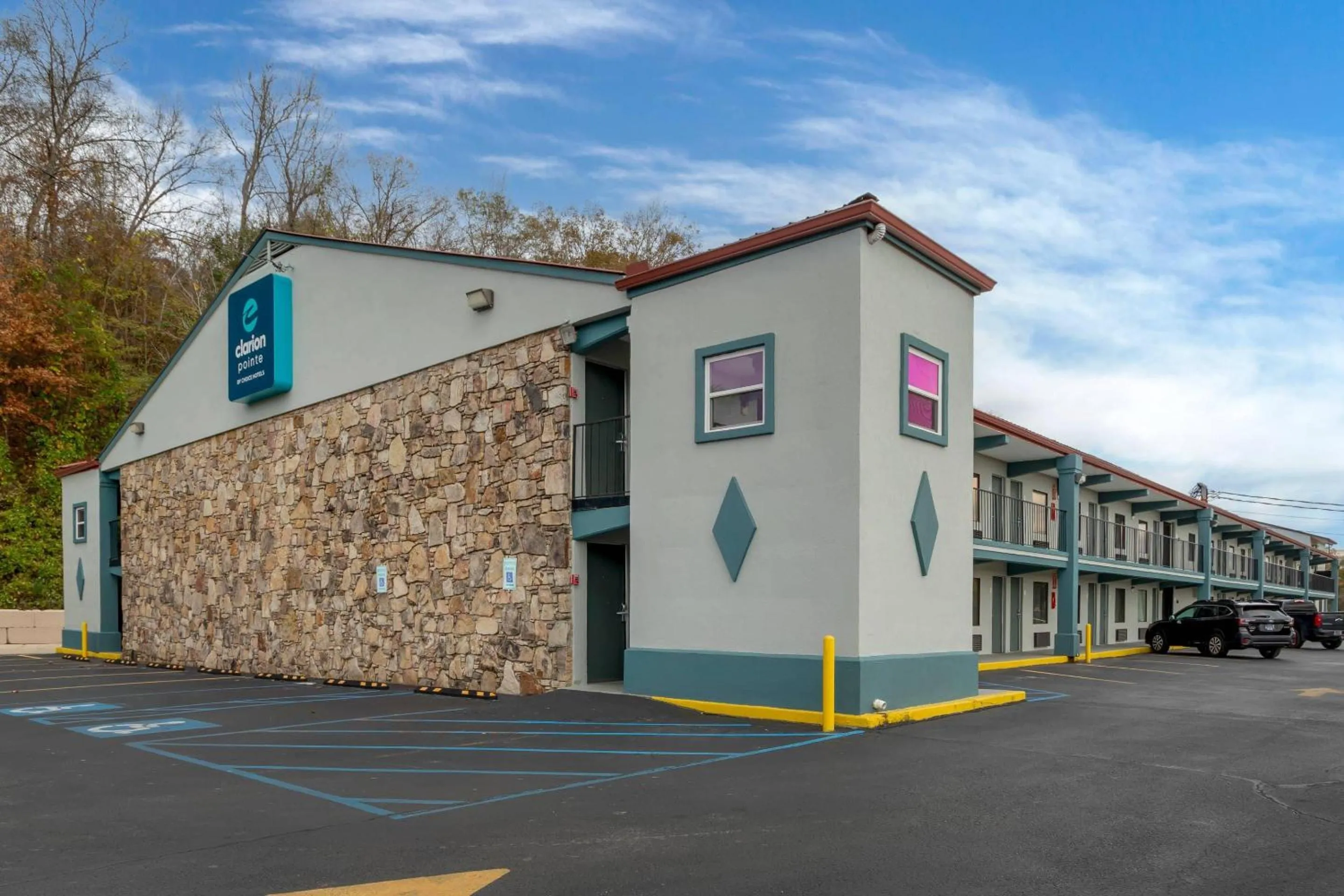 Property building in Clarion Pointe Kimball By Choice Hotels