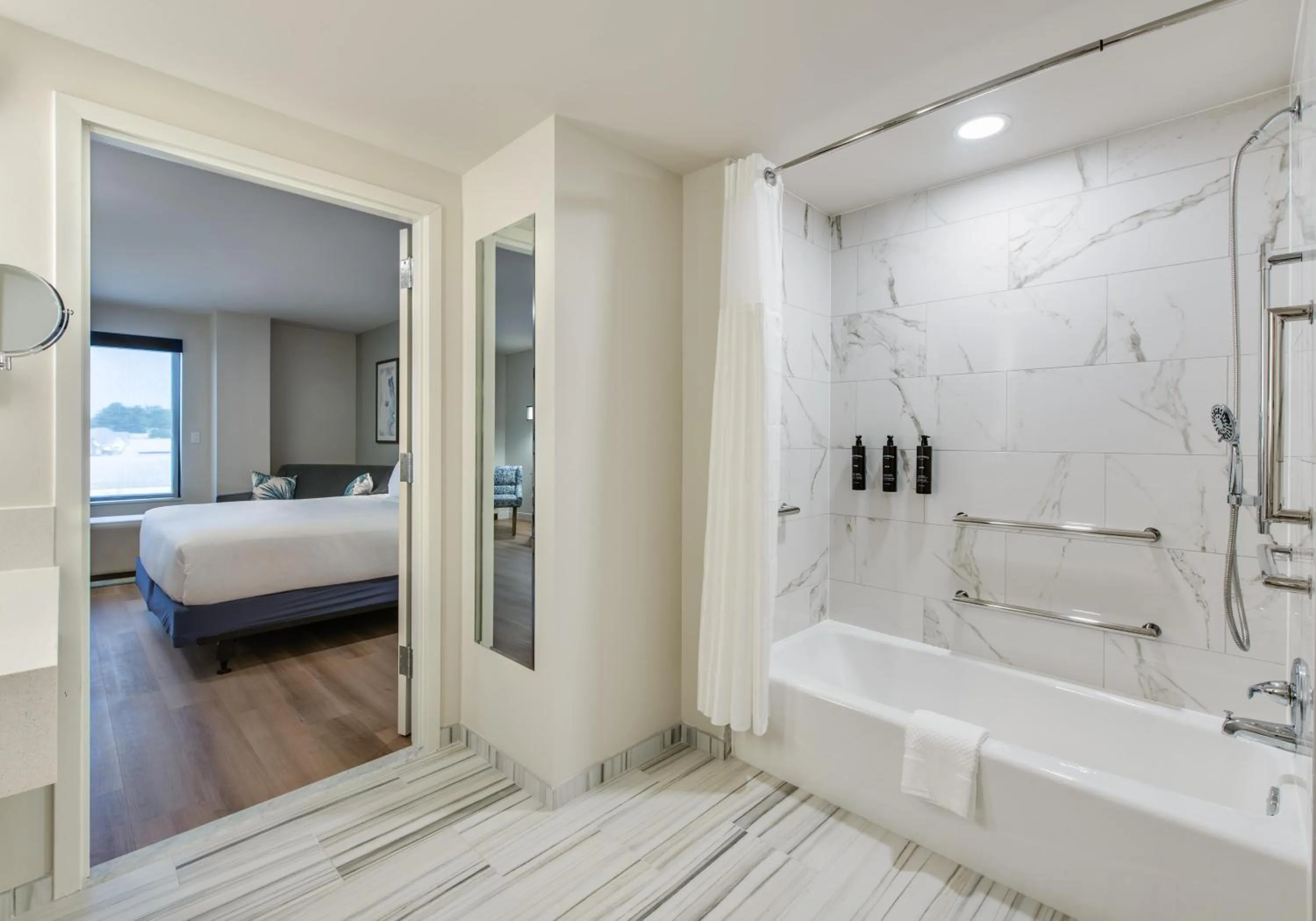 Bathroom, Bed in Coast Rehoboth Beach, Tapestry Collection By Hilton