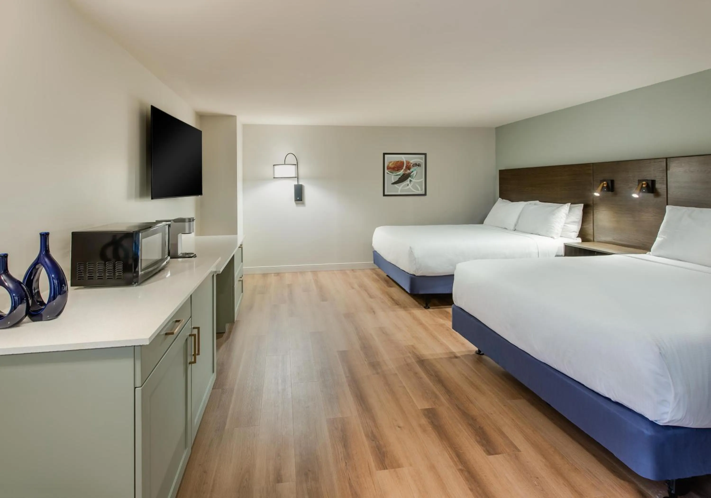 Bed in Coast Rehoboth Beach, Tapestry Collection By Hilton