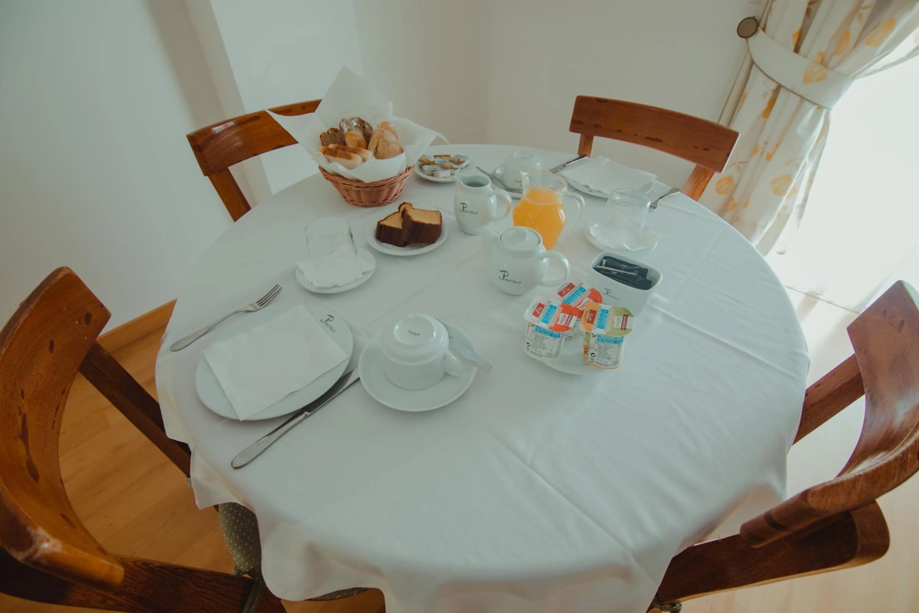 Breakfast in Hotel Quinta dos Cedros